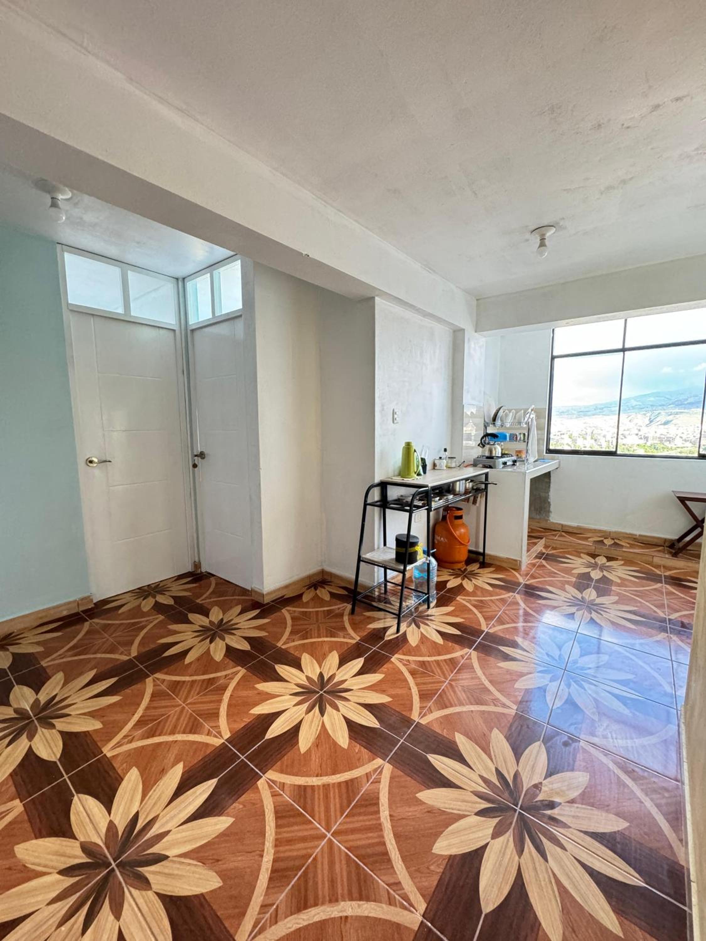 Single Room with Shared Bathroom