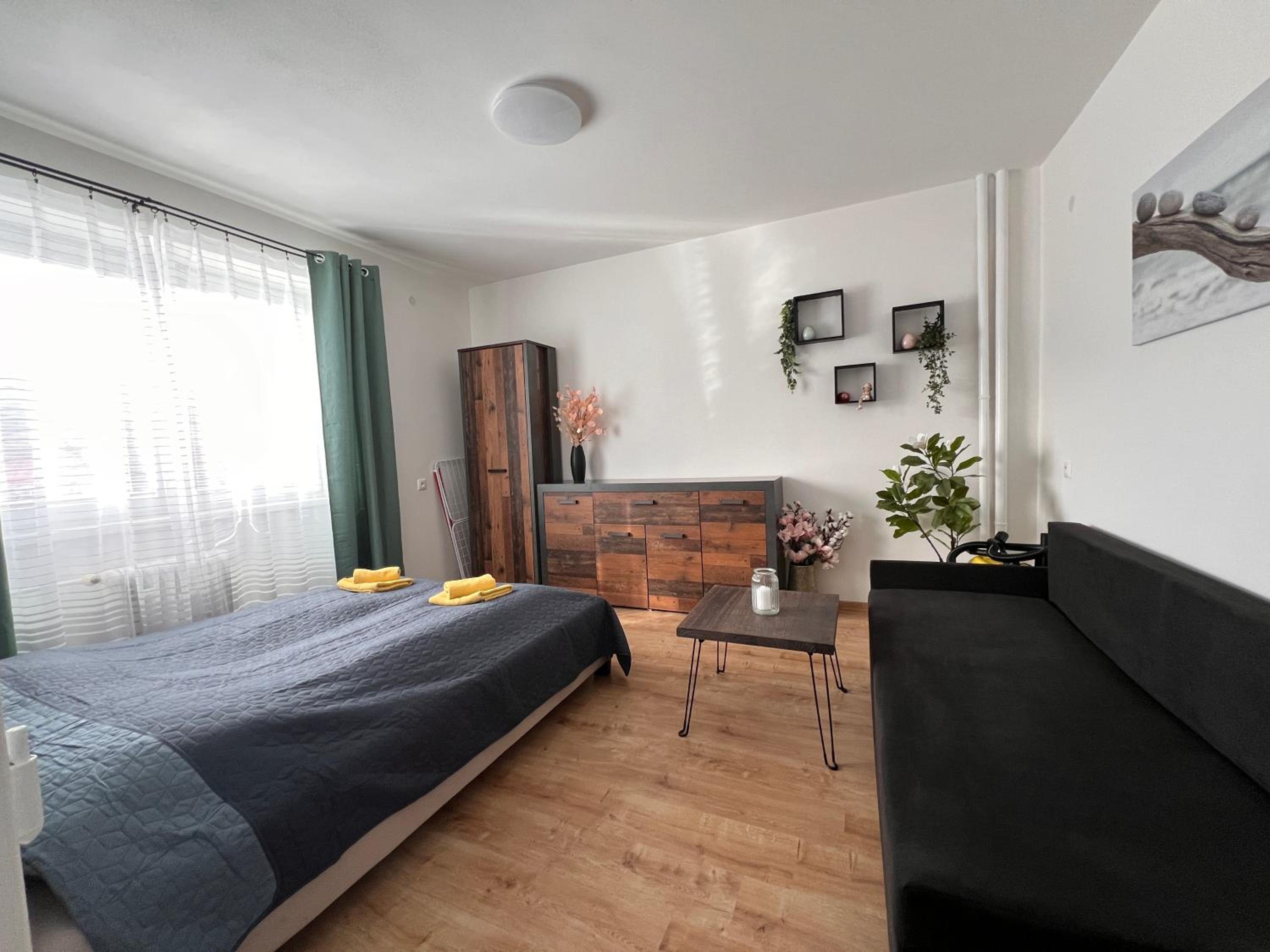 One-Bedroom Apartment