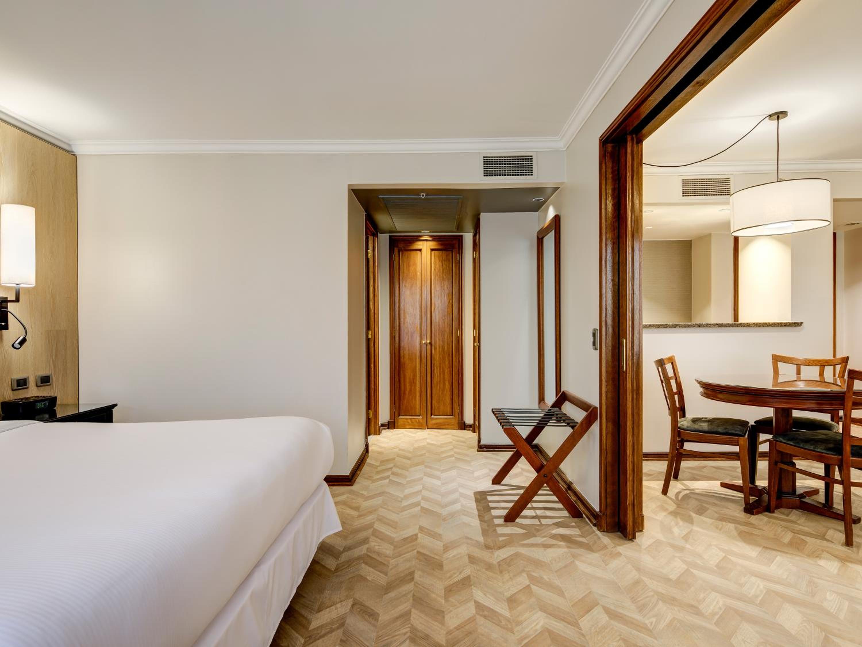 Executive Suite King - Photo 8