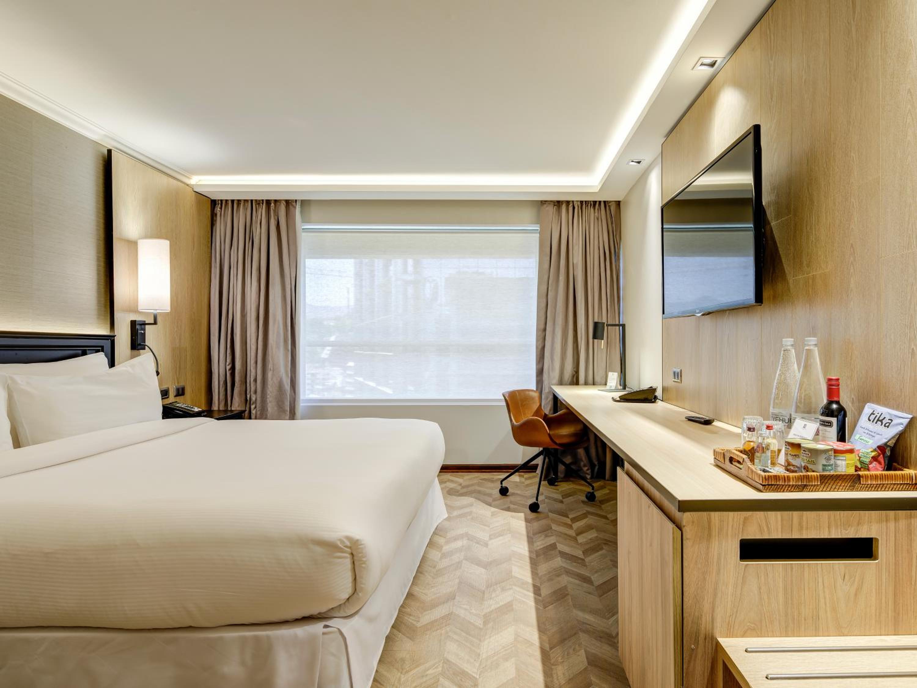 Standard King Room - Photo 1