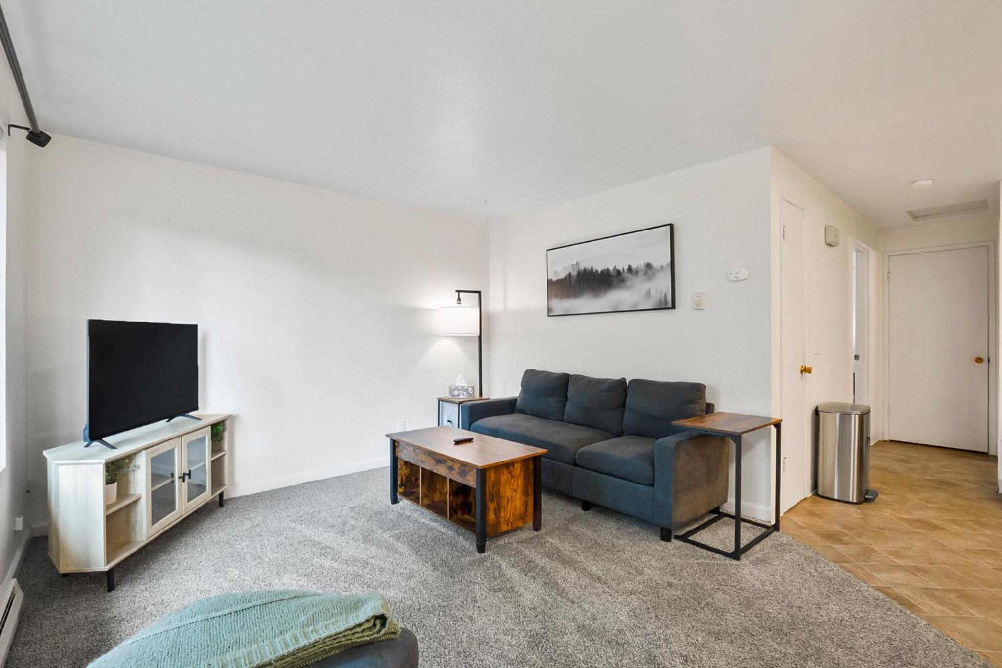 Apartment photo 2