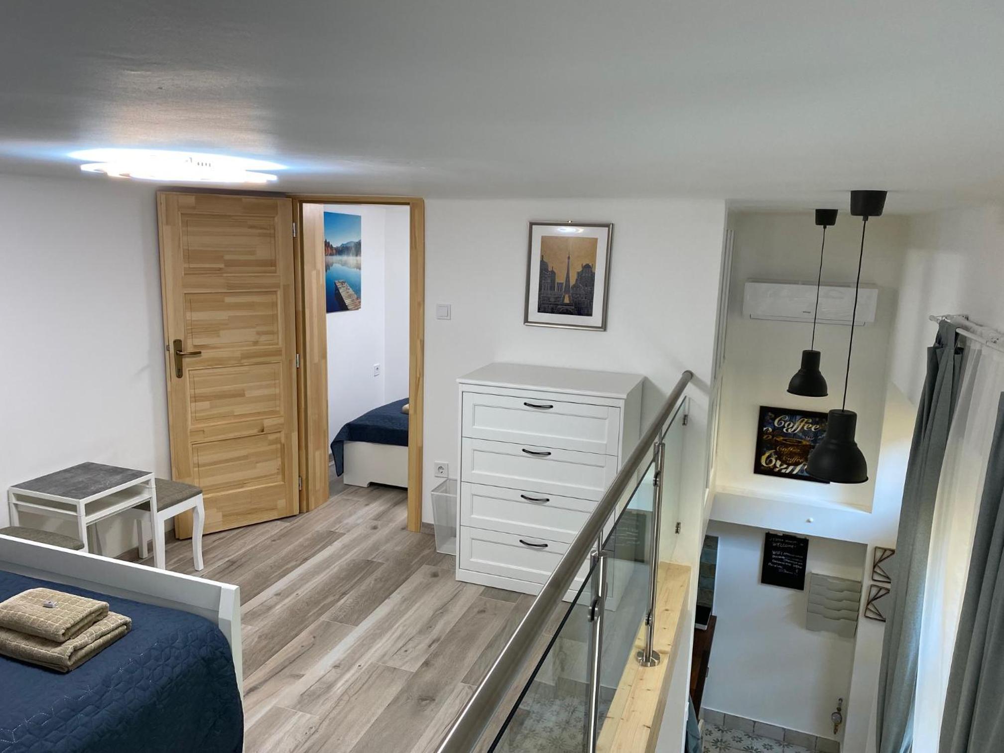 Two-Bedroom Apartment - Photo 5