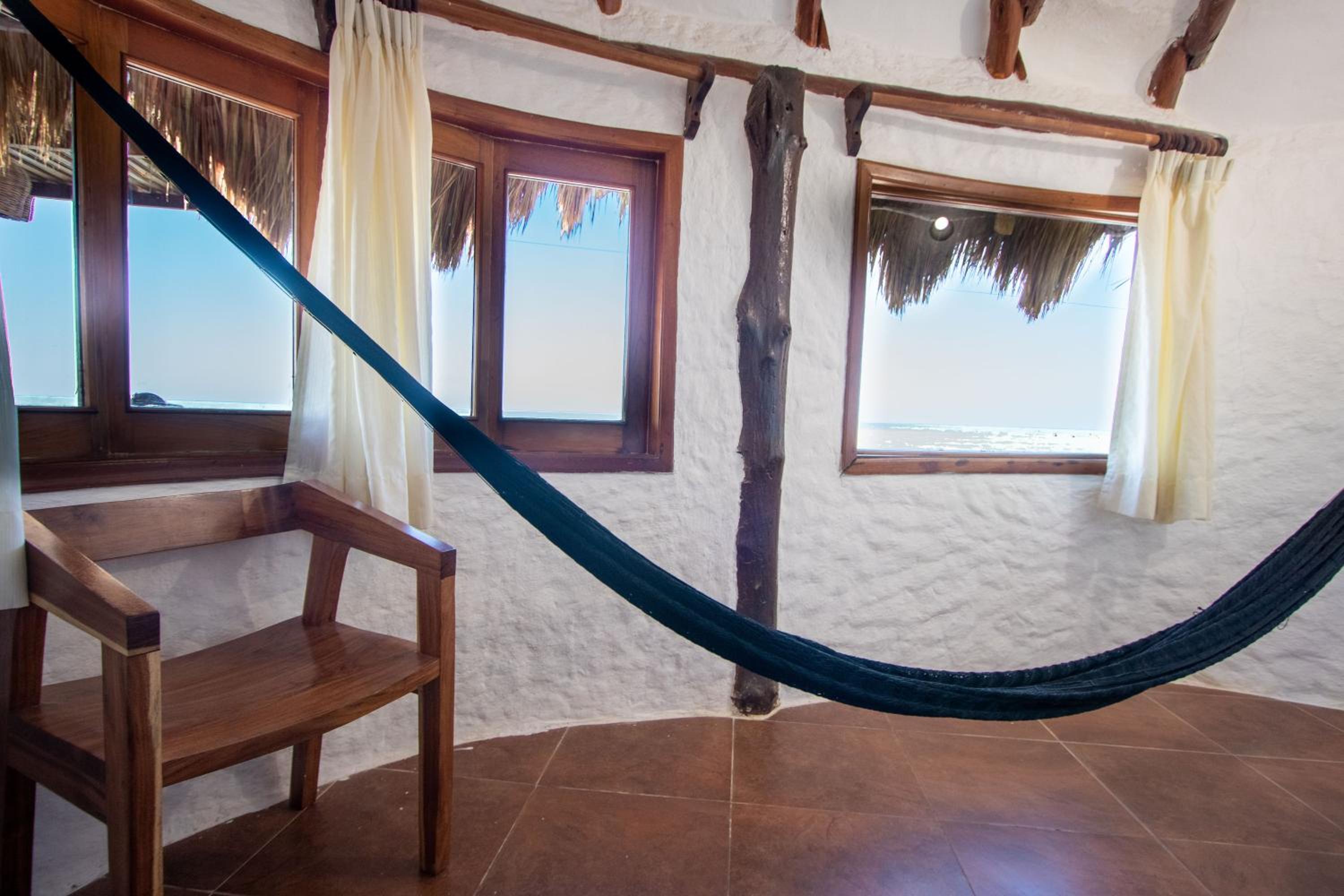 Bungalow with Sea View - Photo 4