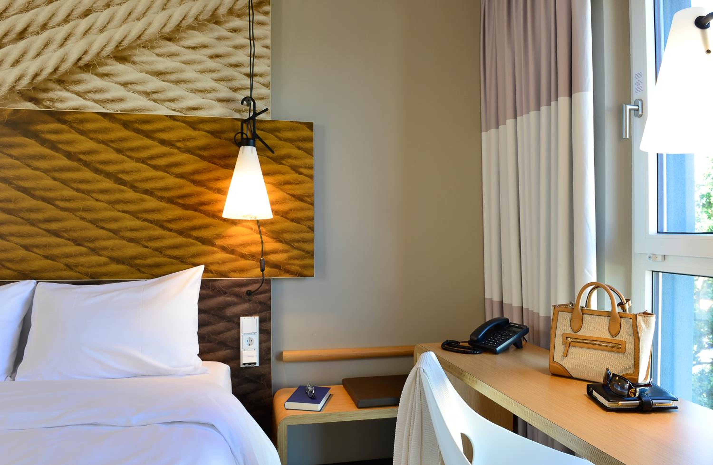 Standard Twin Room photo 2