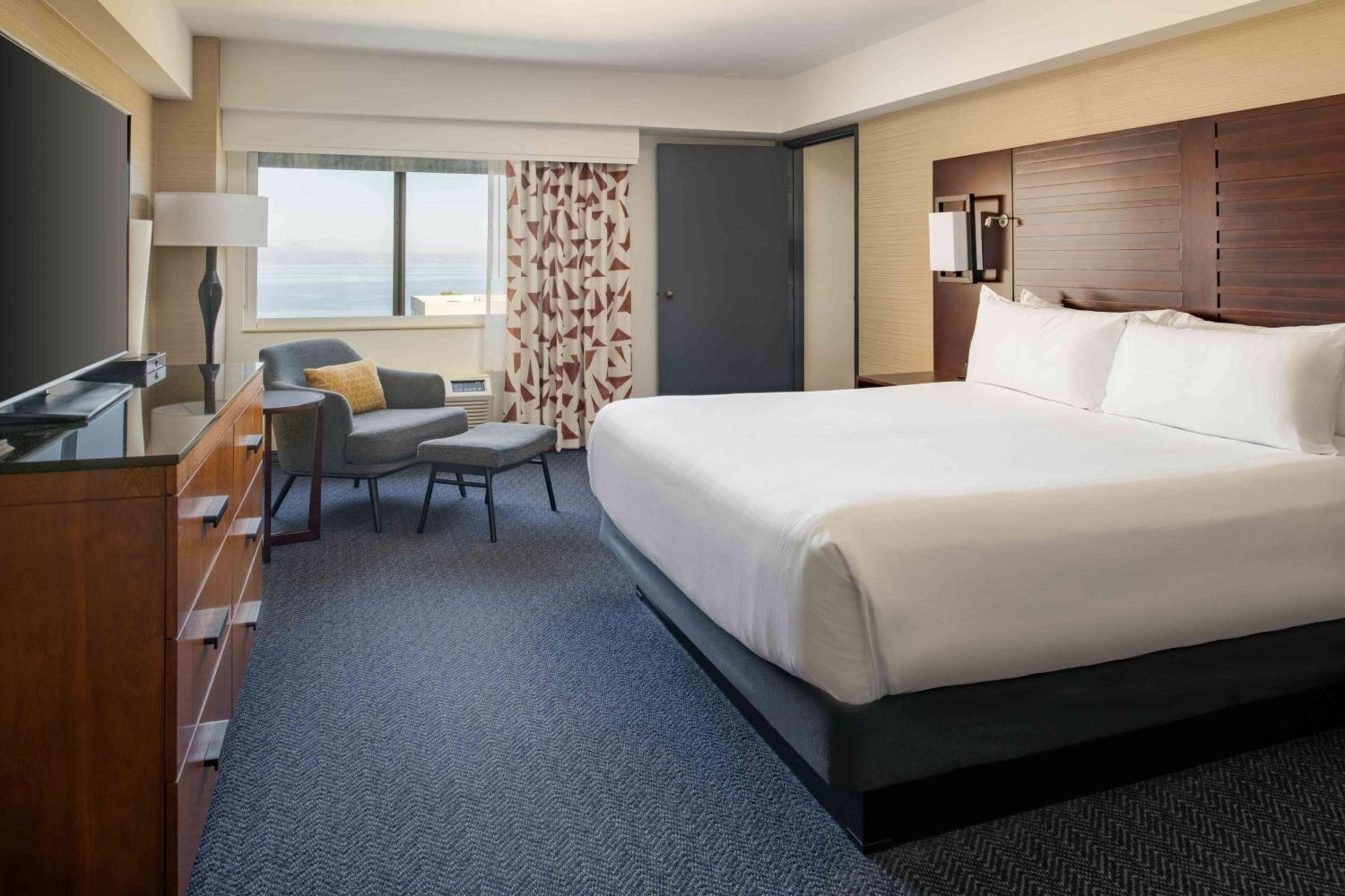 King Suite - Photo 1