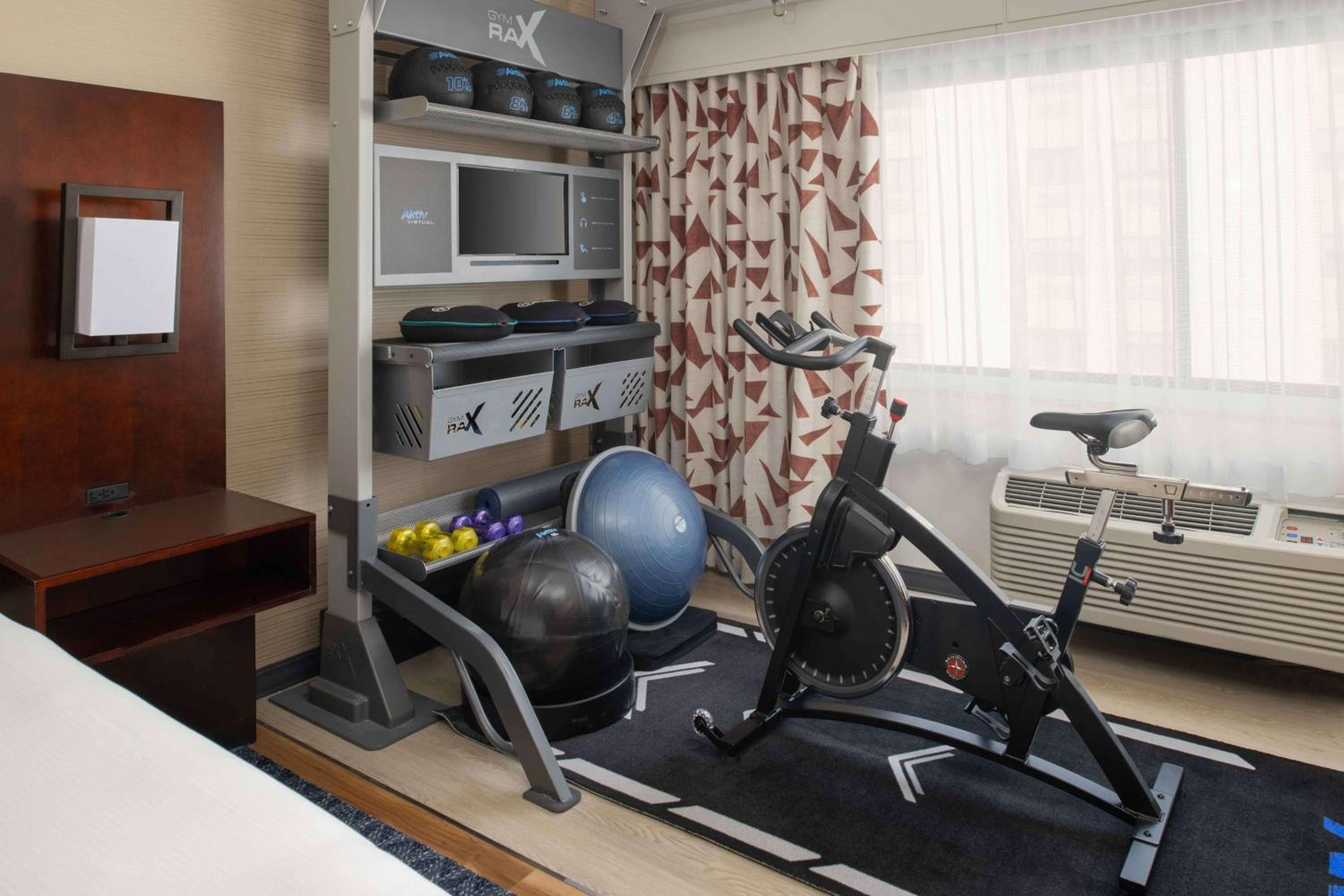 King Fitness Room - Photo 7