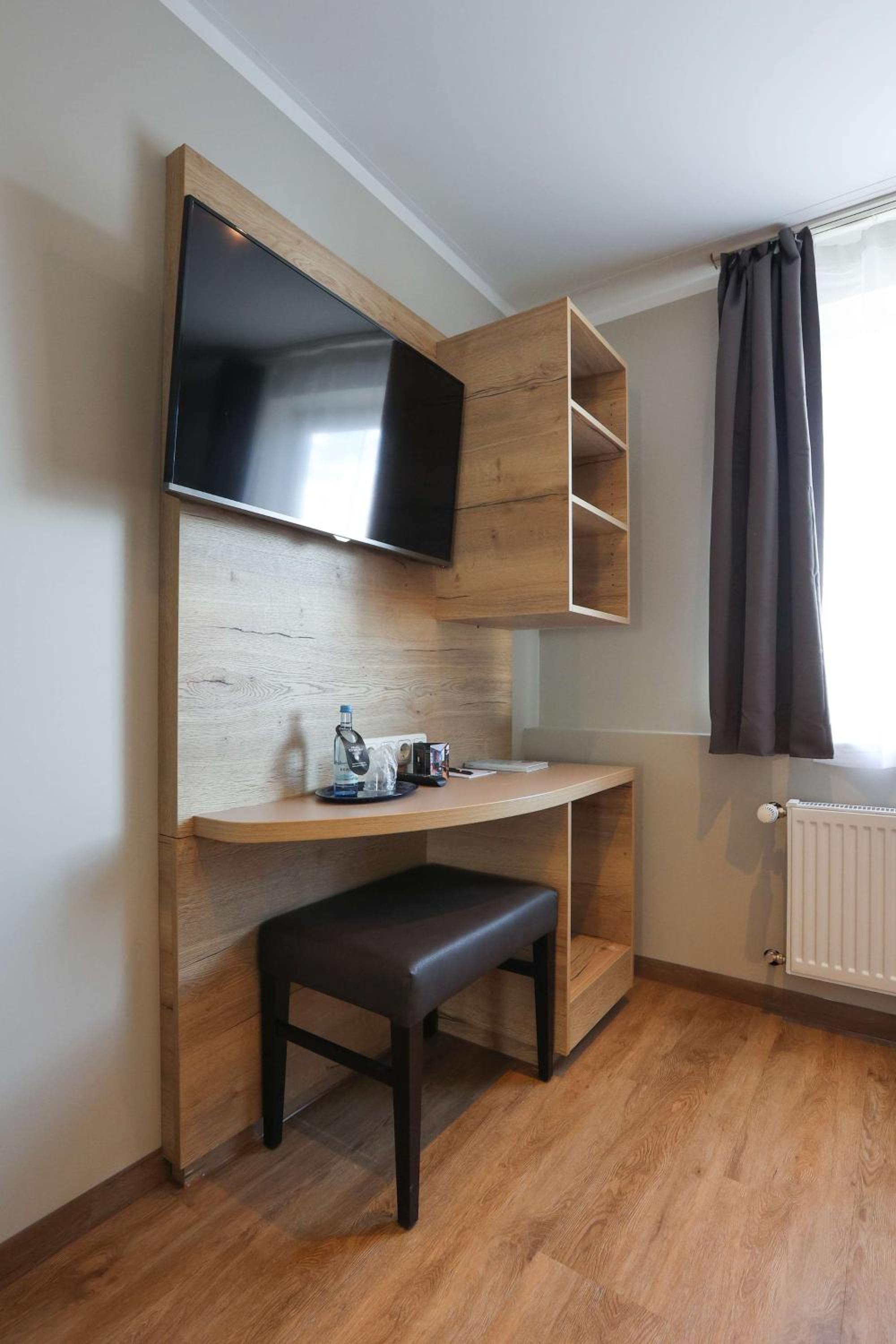 Single Room photo 2