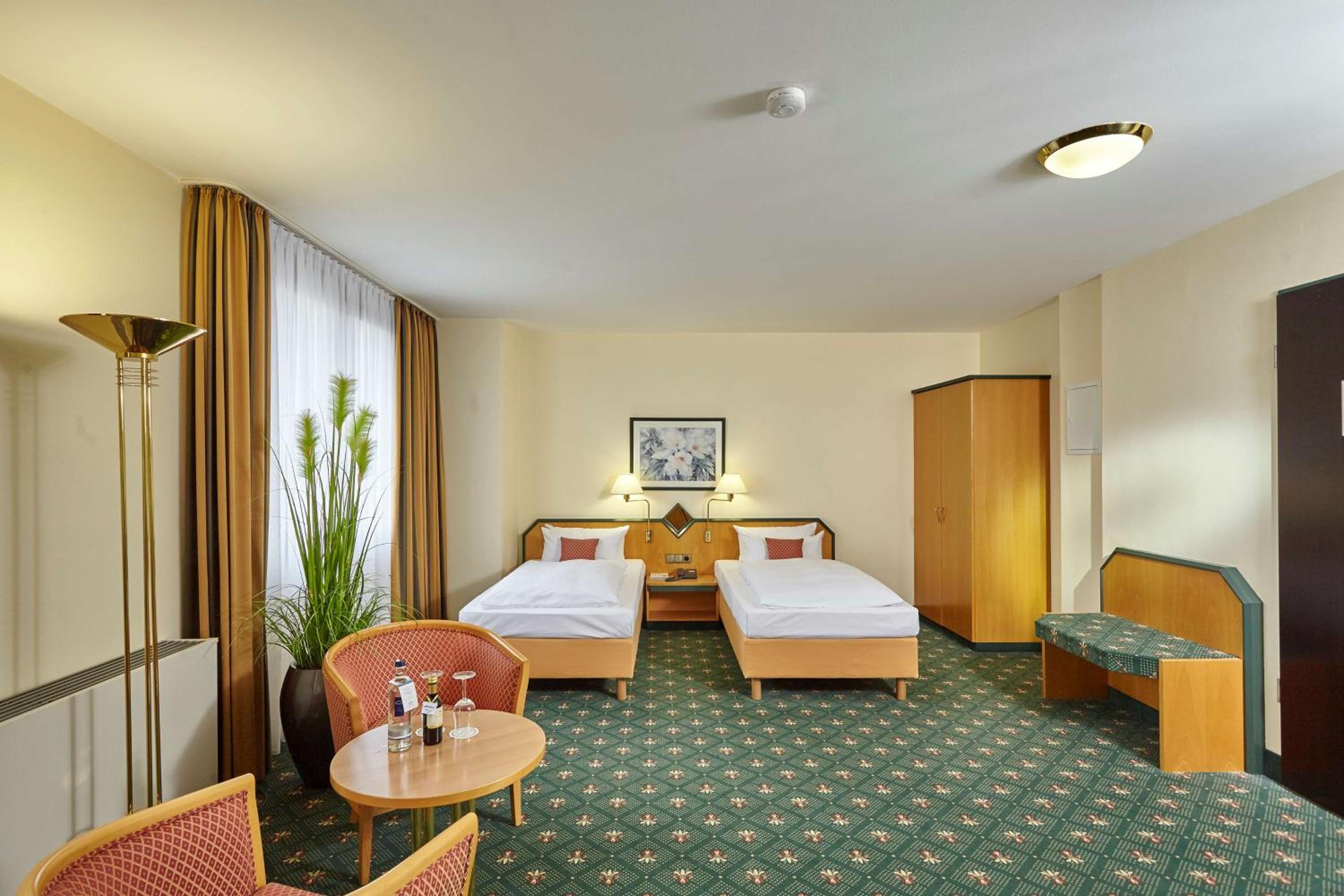 Comfort Twin Room - Photo 6