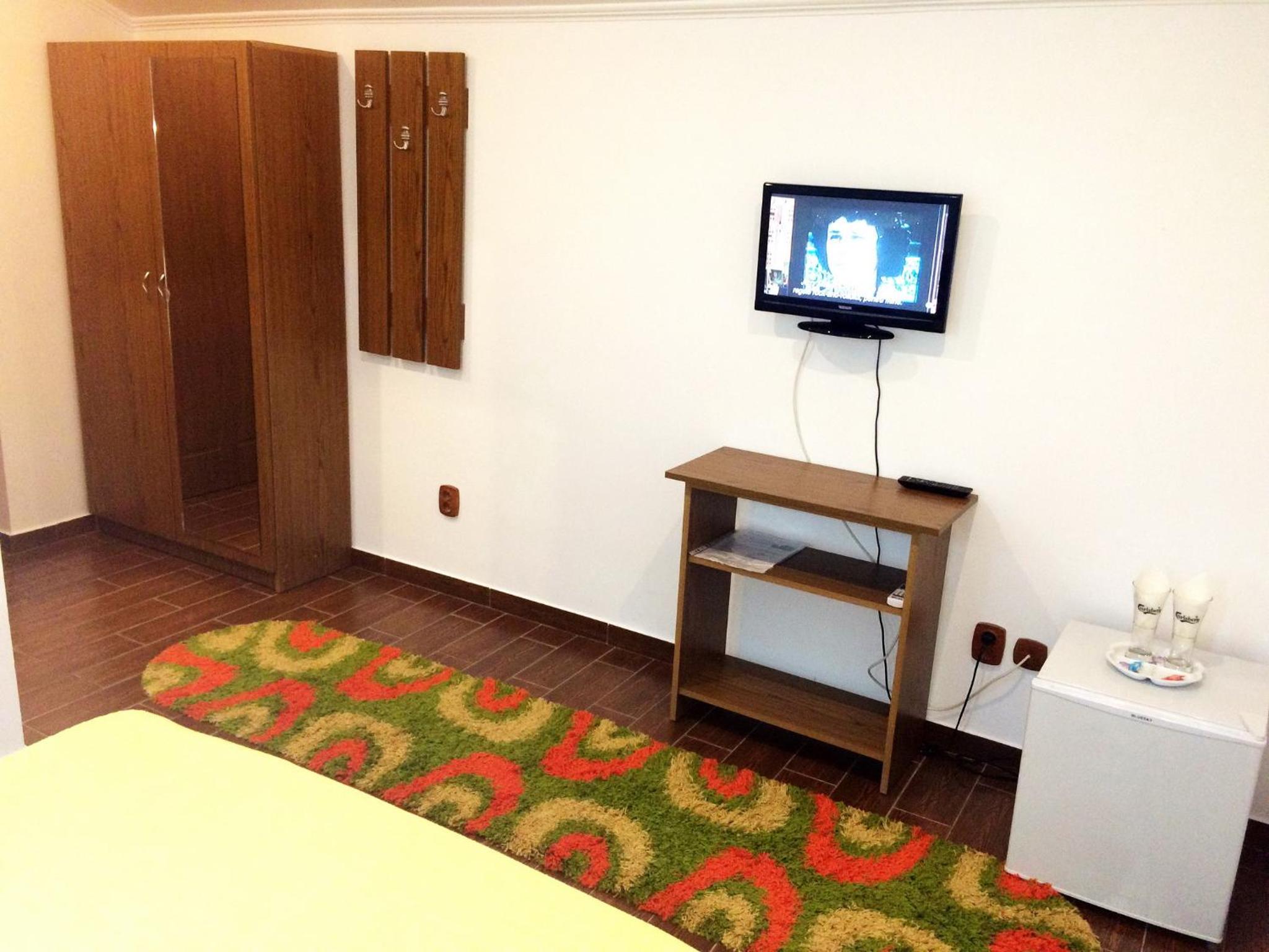 Double Room - Photo 4