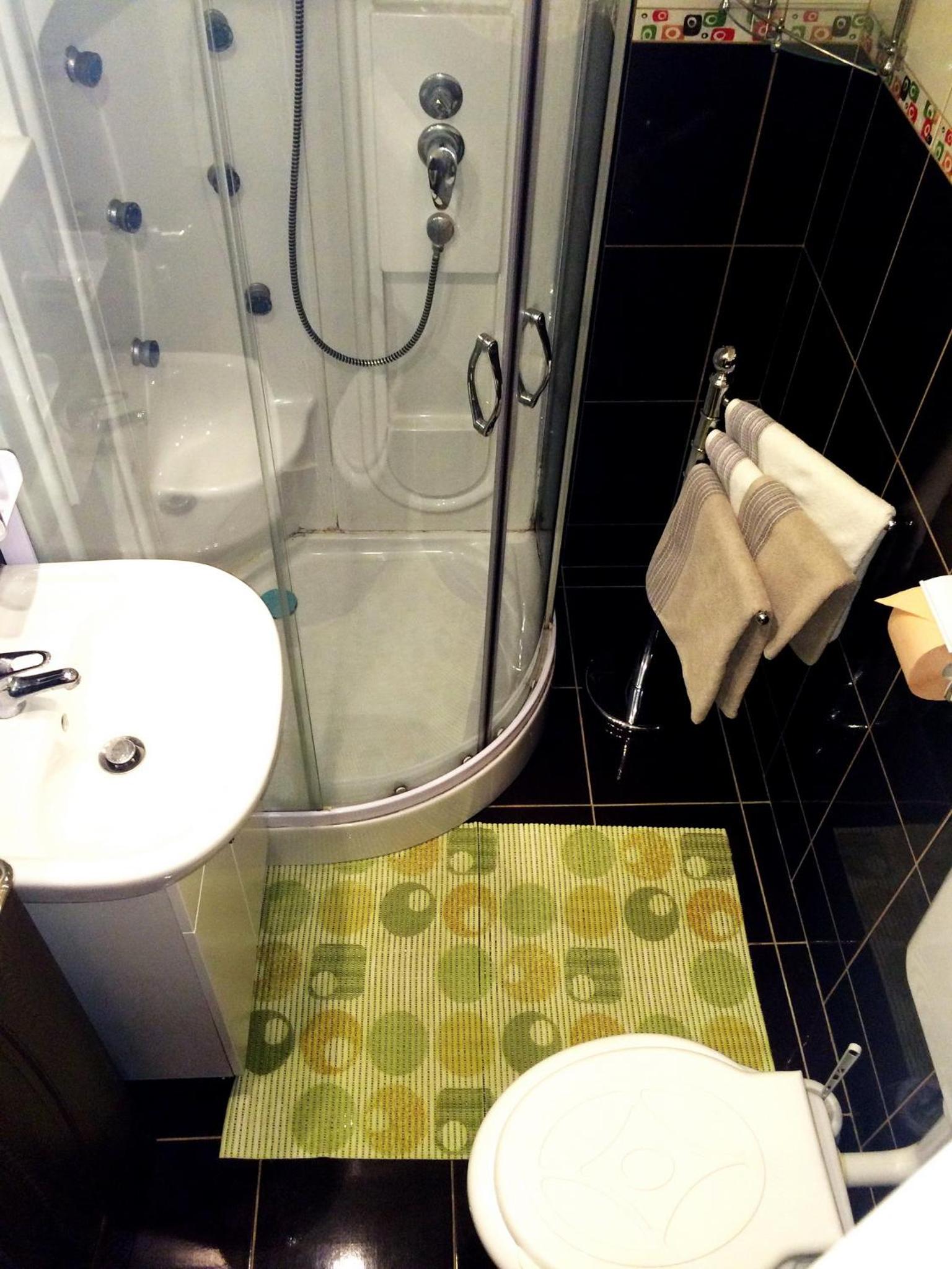 Double Room - Photo 5
