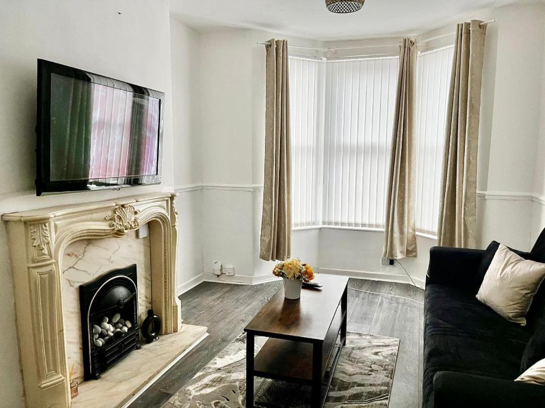 Three-Bedroom House photo 1