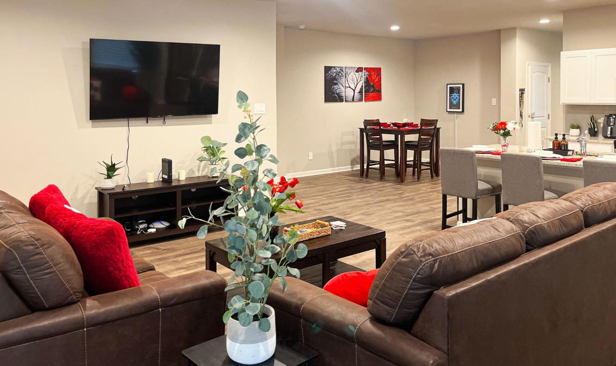 Four-Bedroom House photo 1