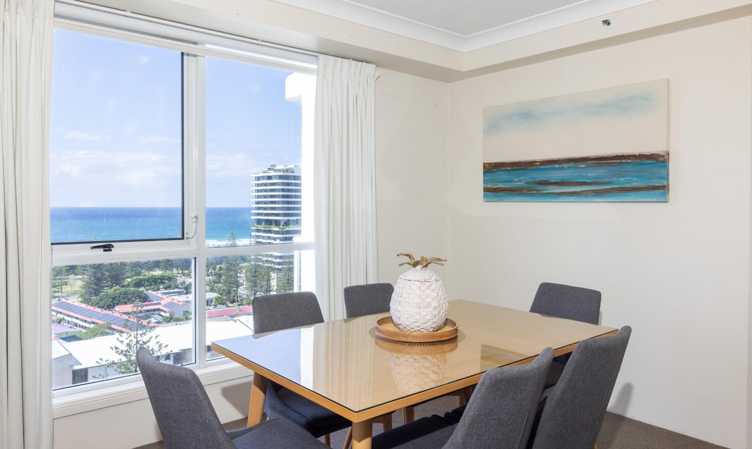 Superior Two-Bedroom Apartment with Ocean View - Photo 7
