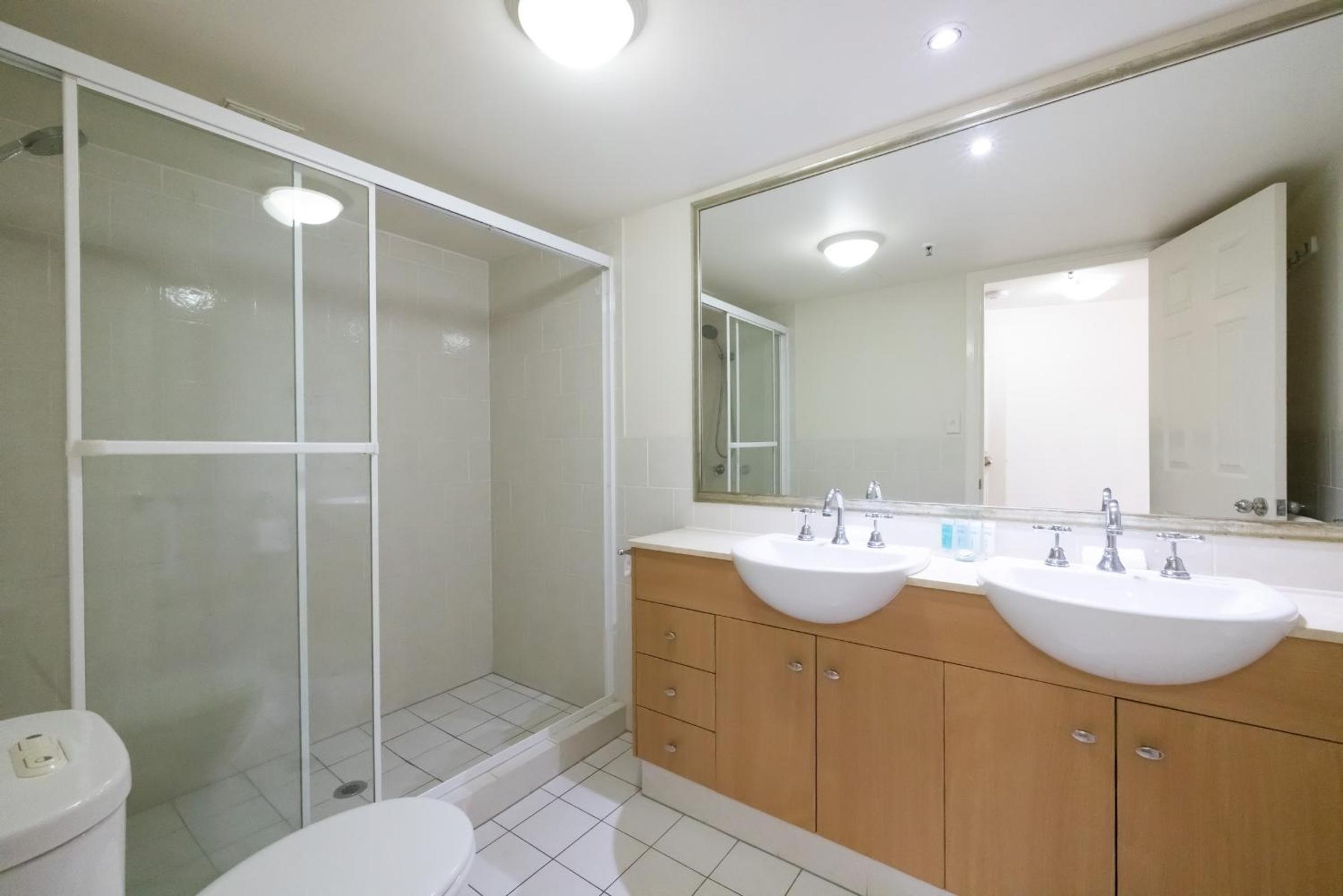 Superior Two-Bedroom Apartment with Ocean View - Photo 5