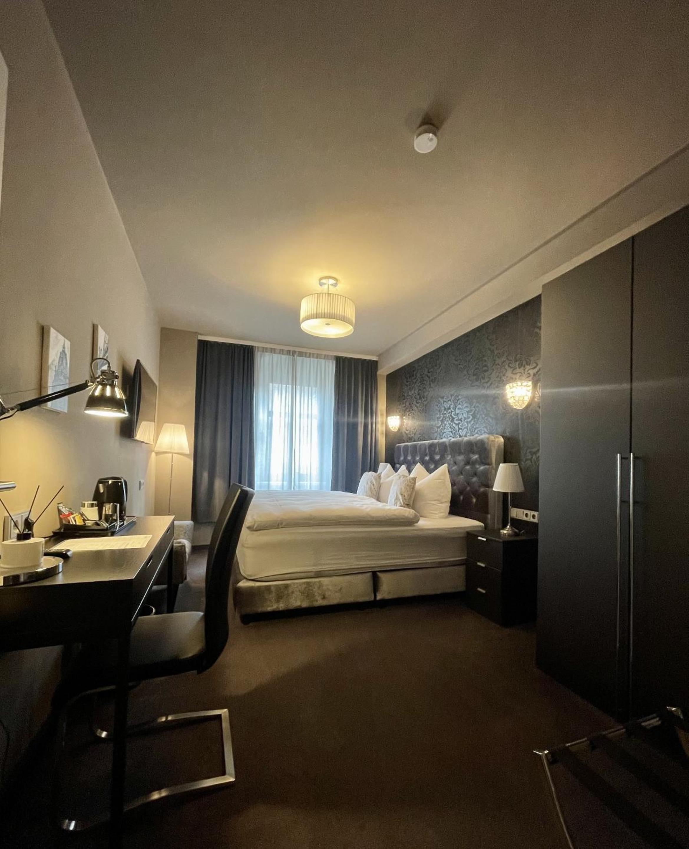 Deluxe Double Room - Photo 4