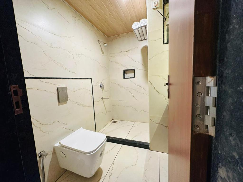 Deluxe Double or Twin Room photo 3