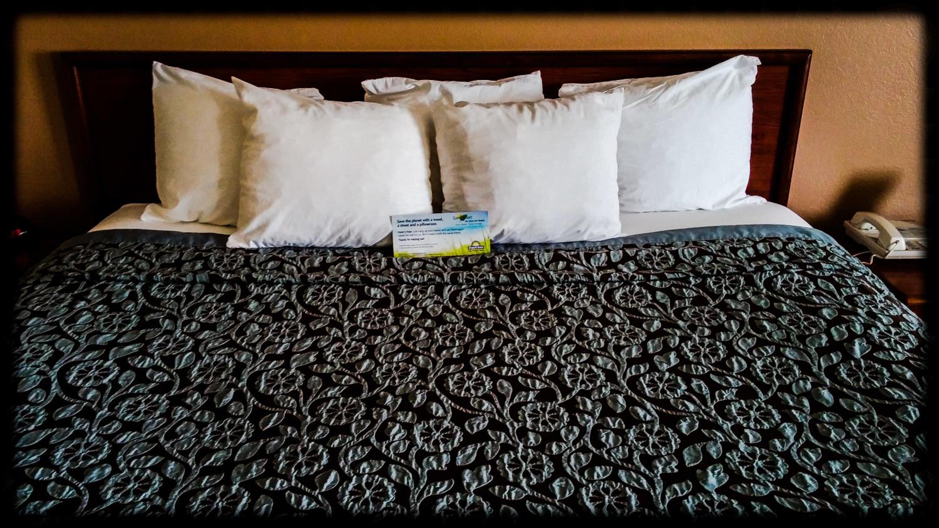 King Room - Disability Access/Non-Smoking