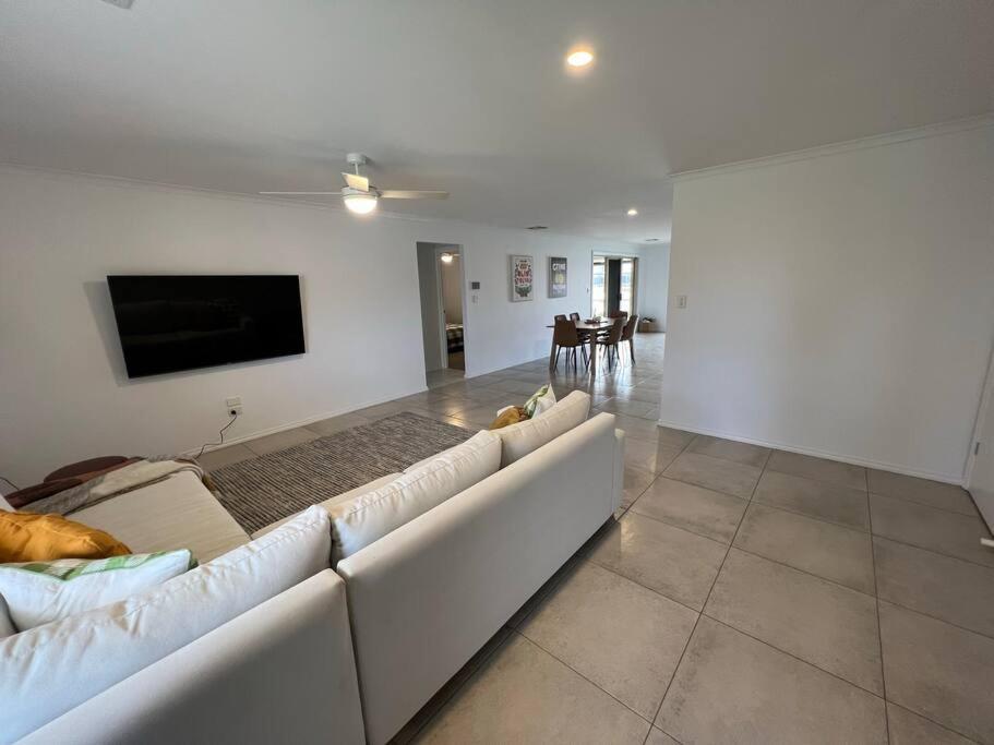 Four-Bedroom House photo 2
