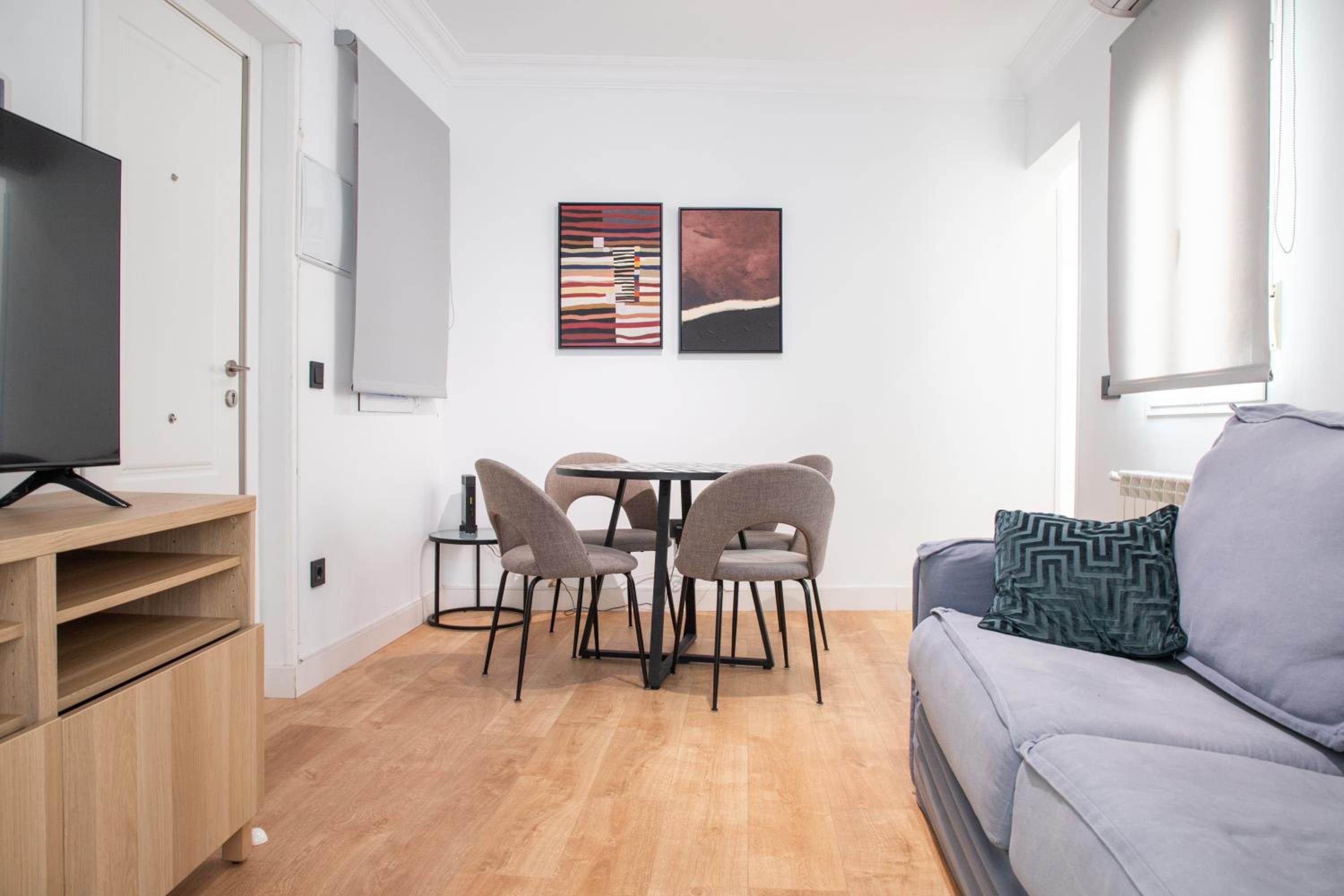 Apartment photo 3