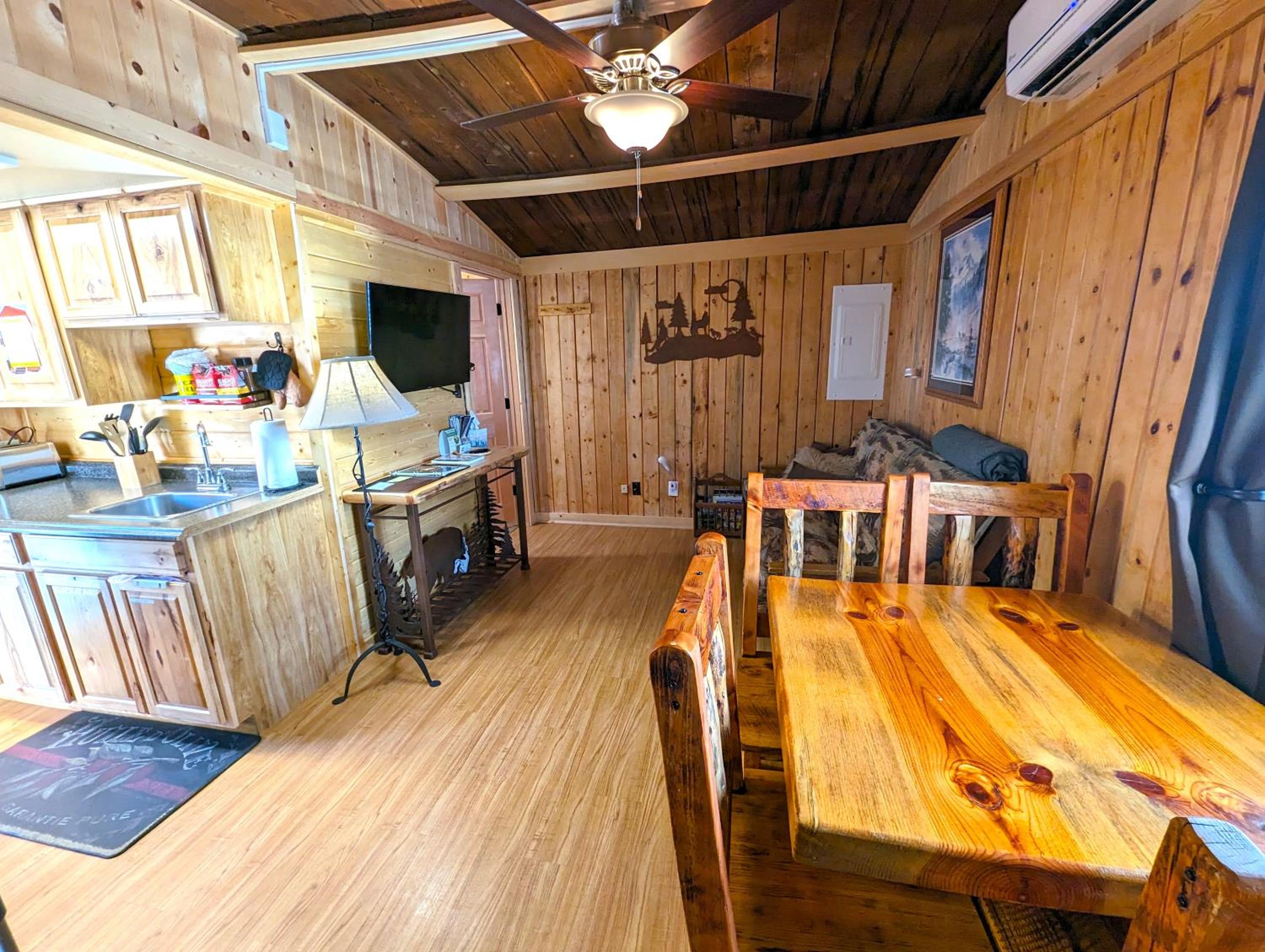 One-Bedroom House (Cabin 2) photo 2