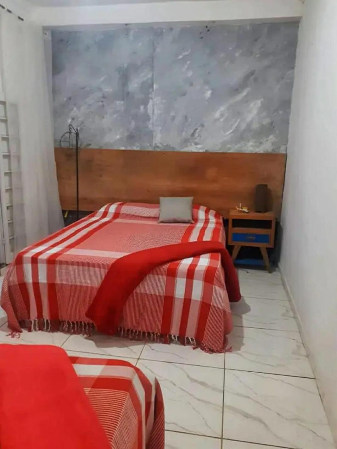 One-Bedroom House photo 1