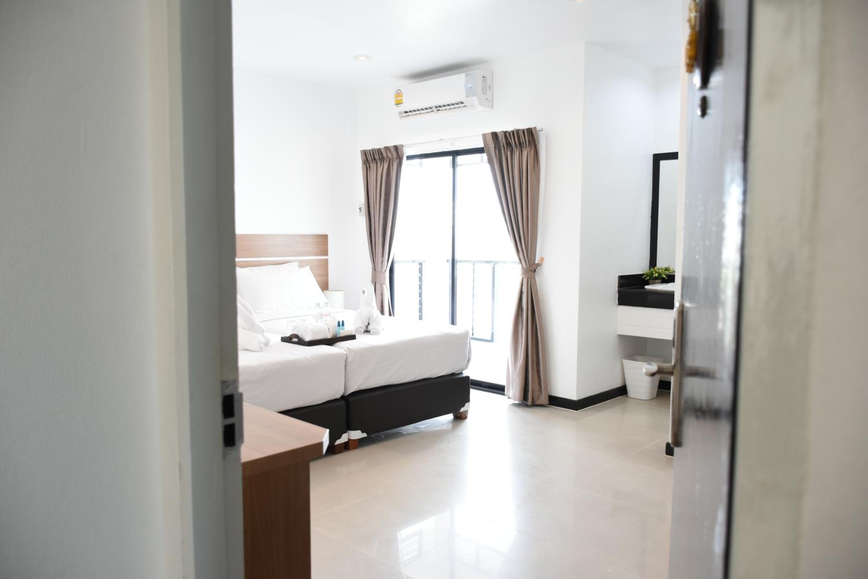 Superior Double or Twin Room - Photo 6