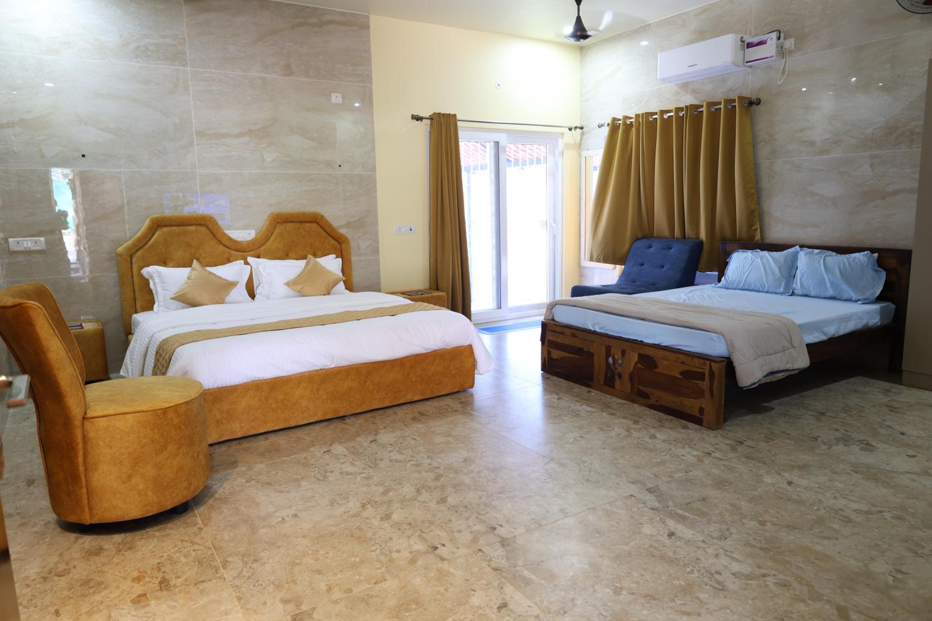 Luxury Quadruple Room photo 2