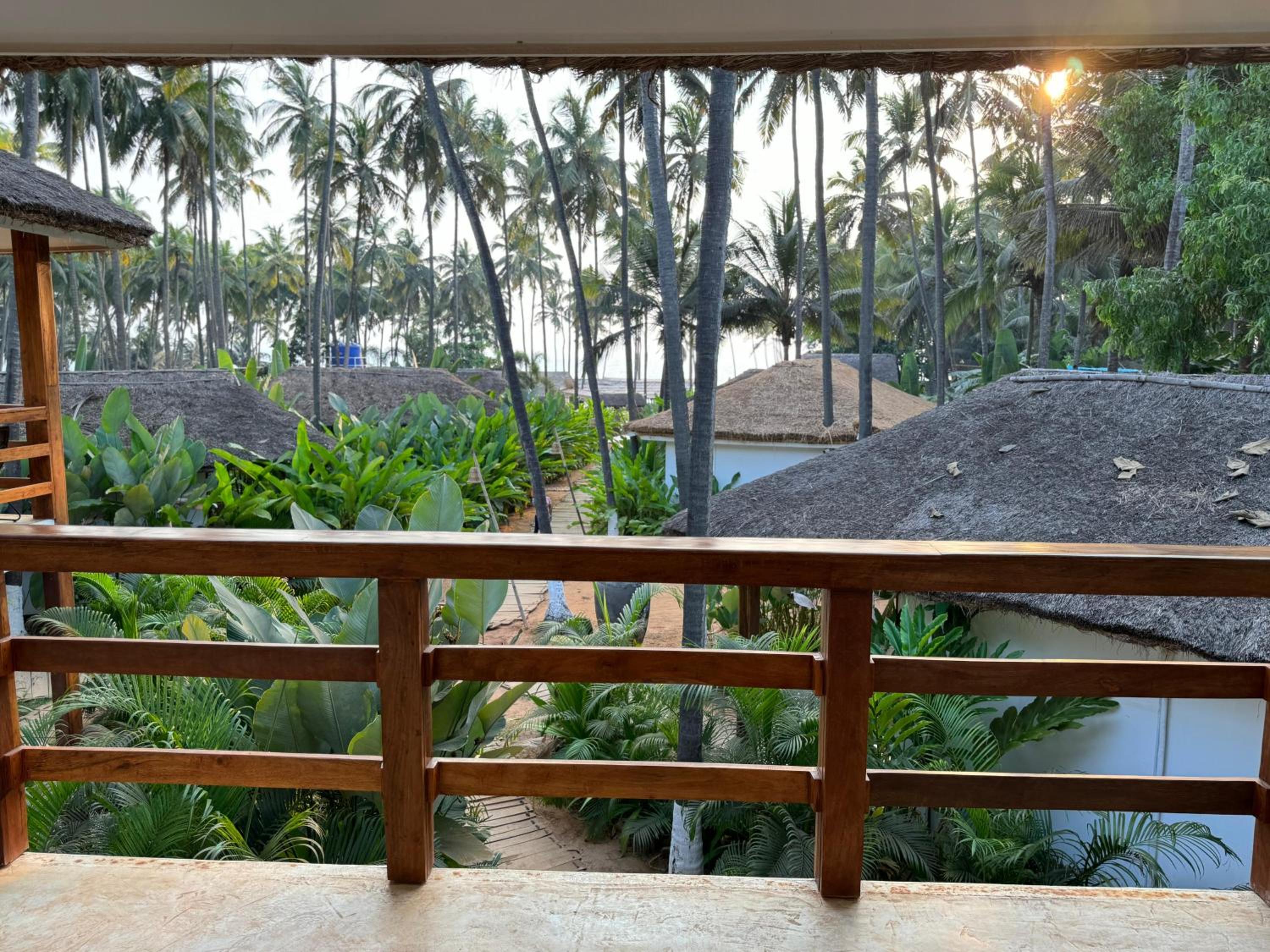 Deluxe Suite with Sea View photo 2