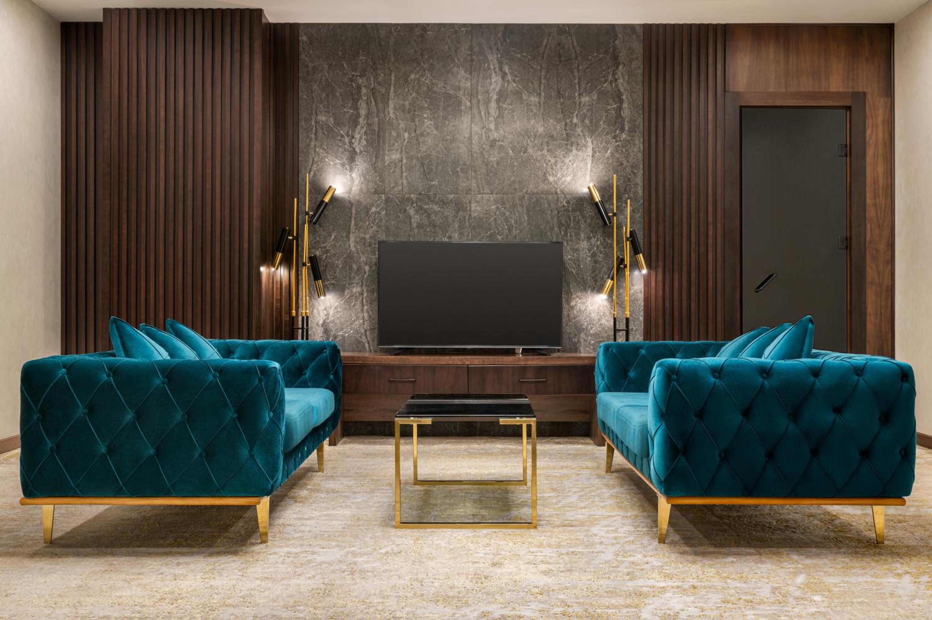 Executive Suite - Photo 5