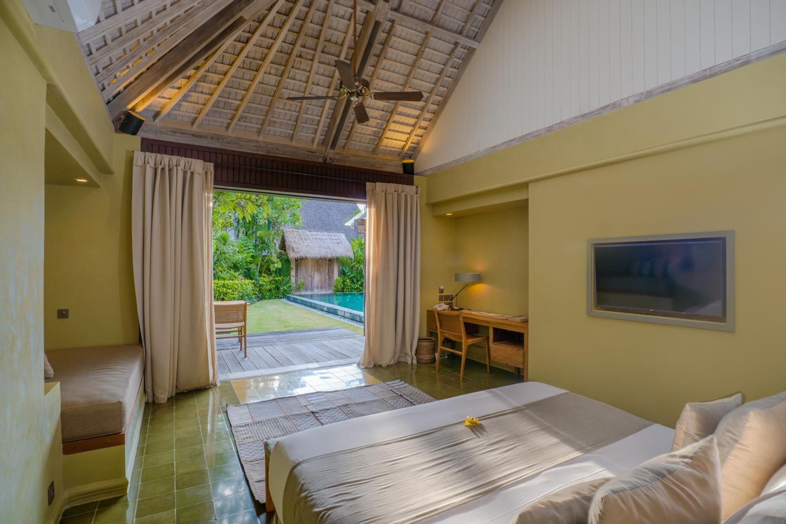 Two-Bedroom Villa with Private Pool - Photo 10