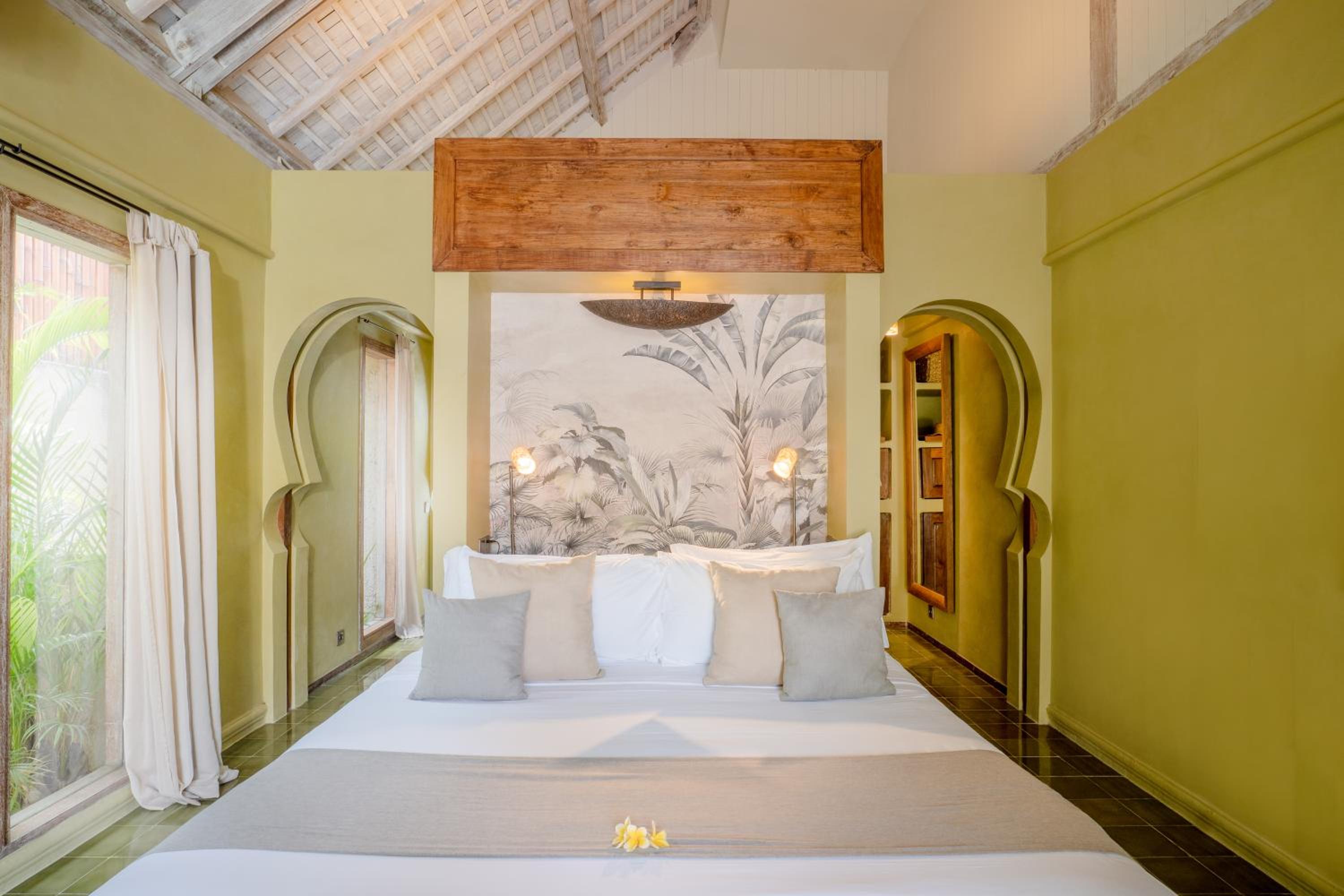 Two-Bedroom Villa with Private Pool - Photo 9