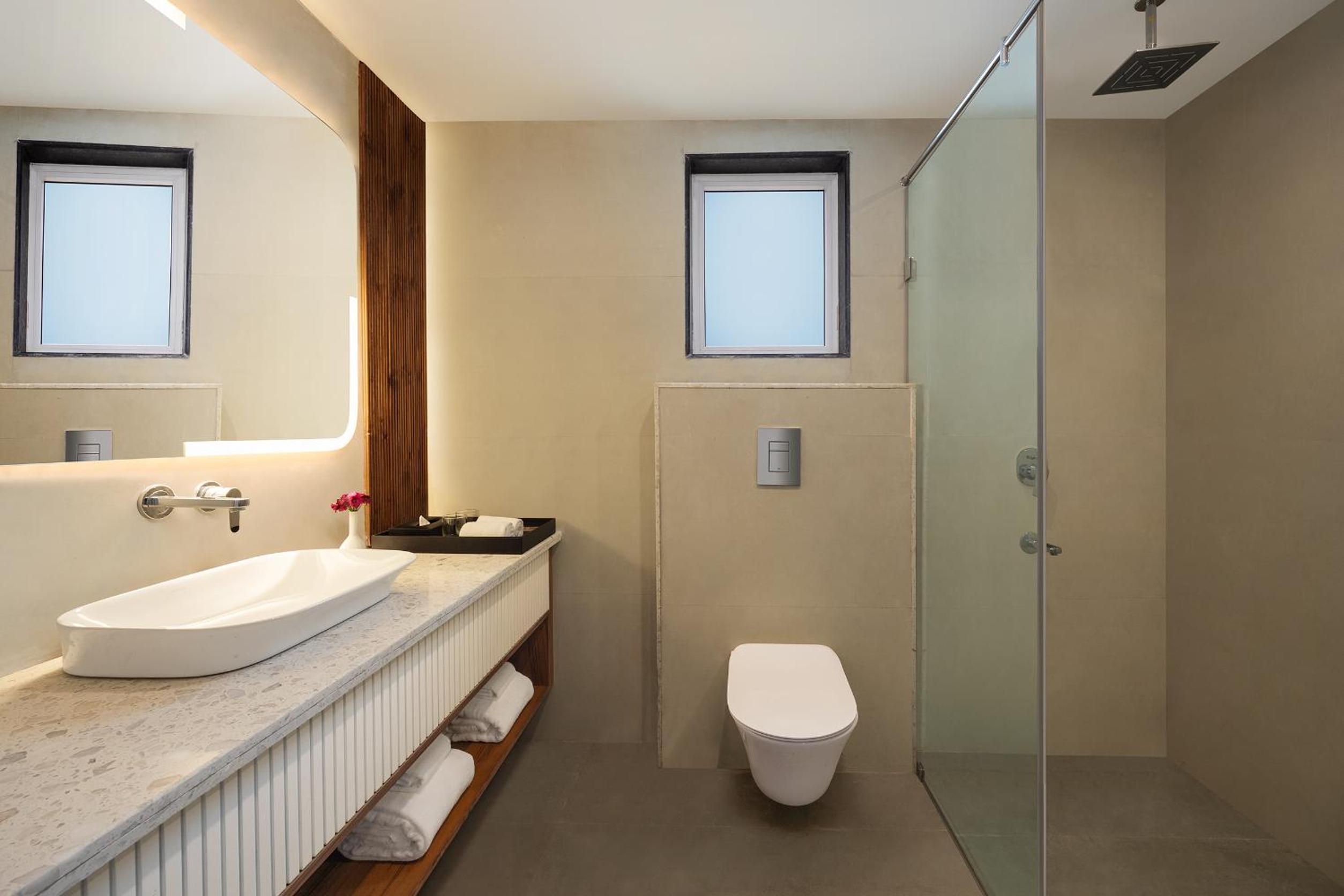 Superior Room With Private Balcony - Photo 3