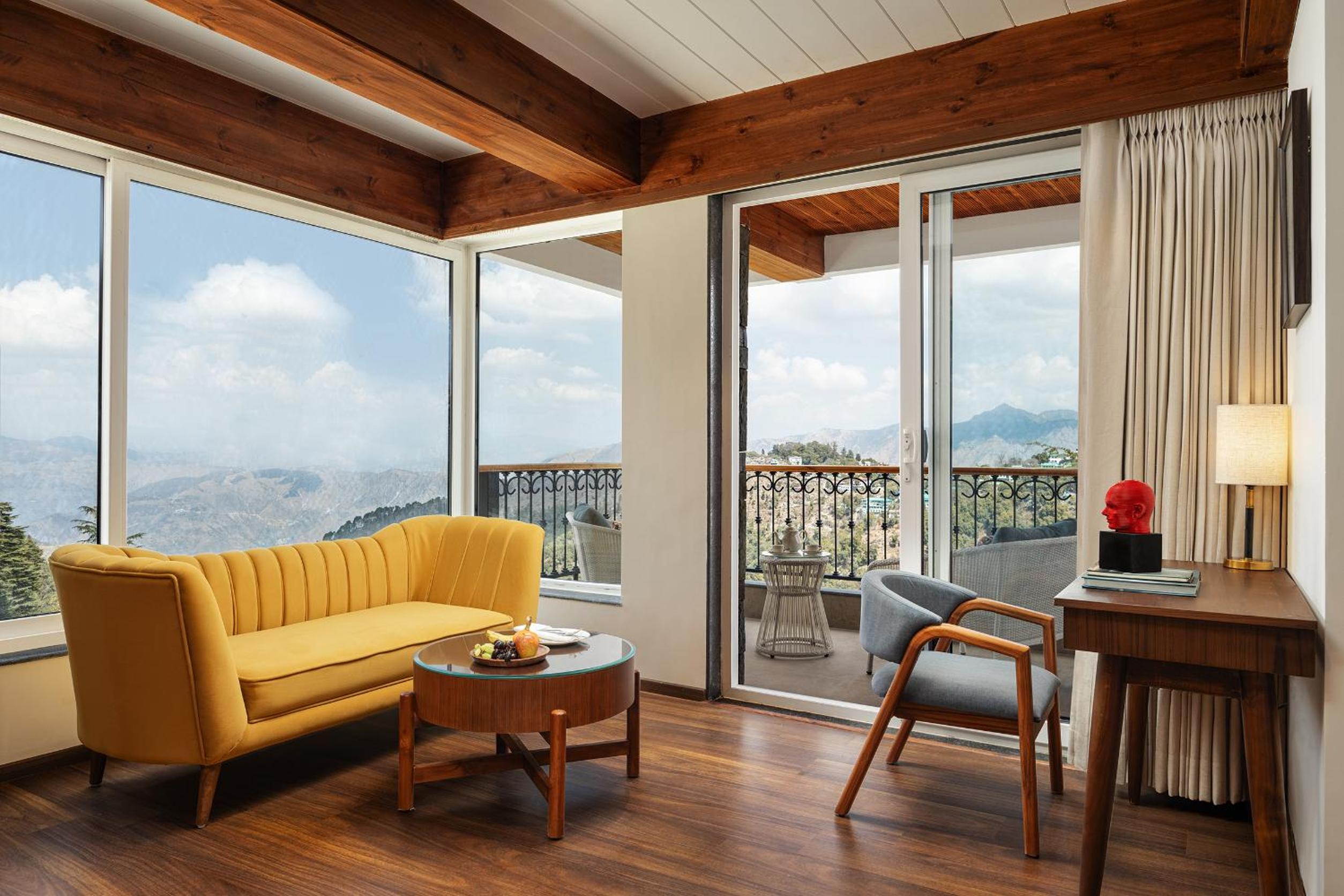 Junior Suite With Private Balcony - Photo 4