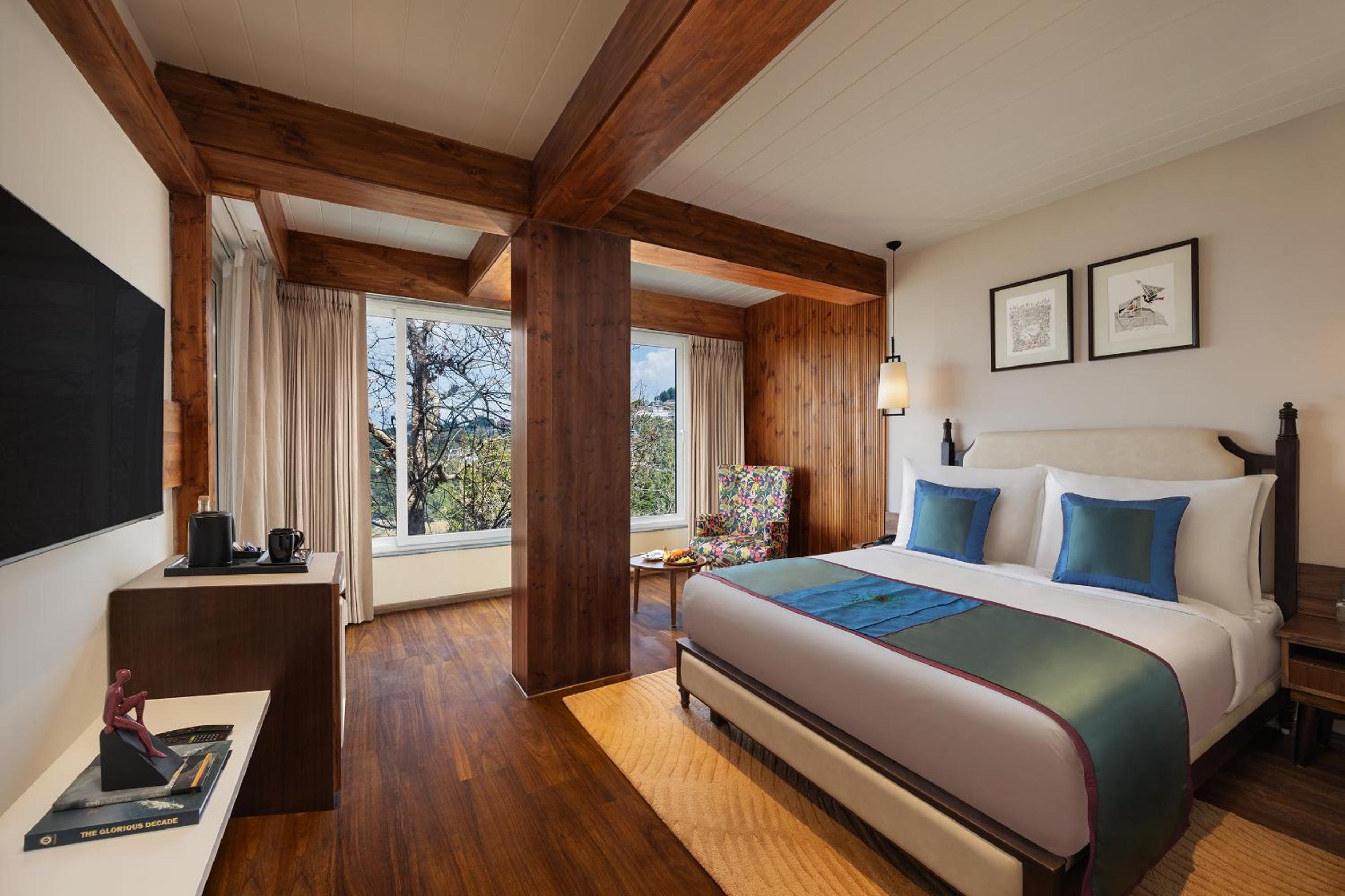 Superior Room With Private Balcony - Photo 1