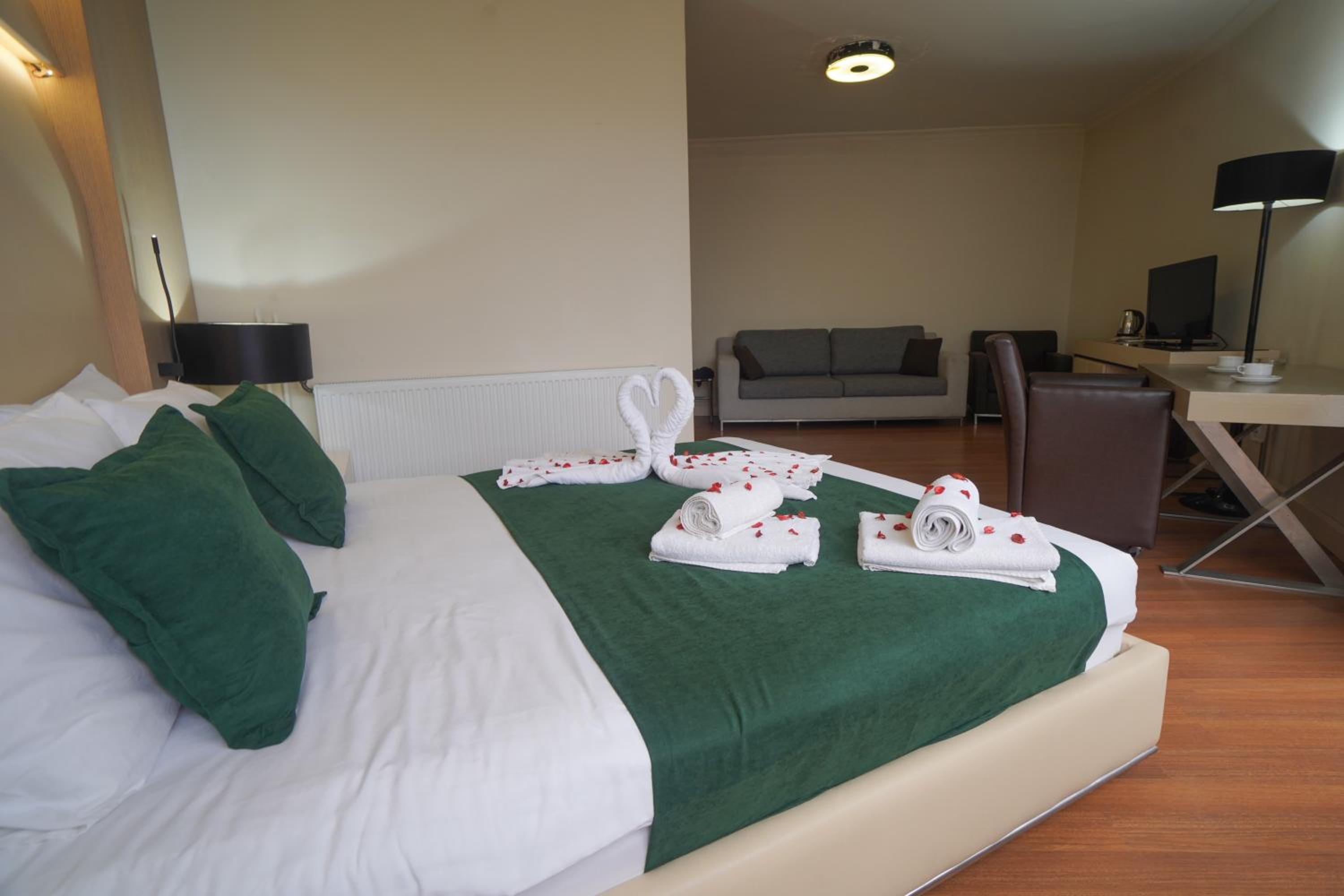 Standard Double Room - Photo 2