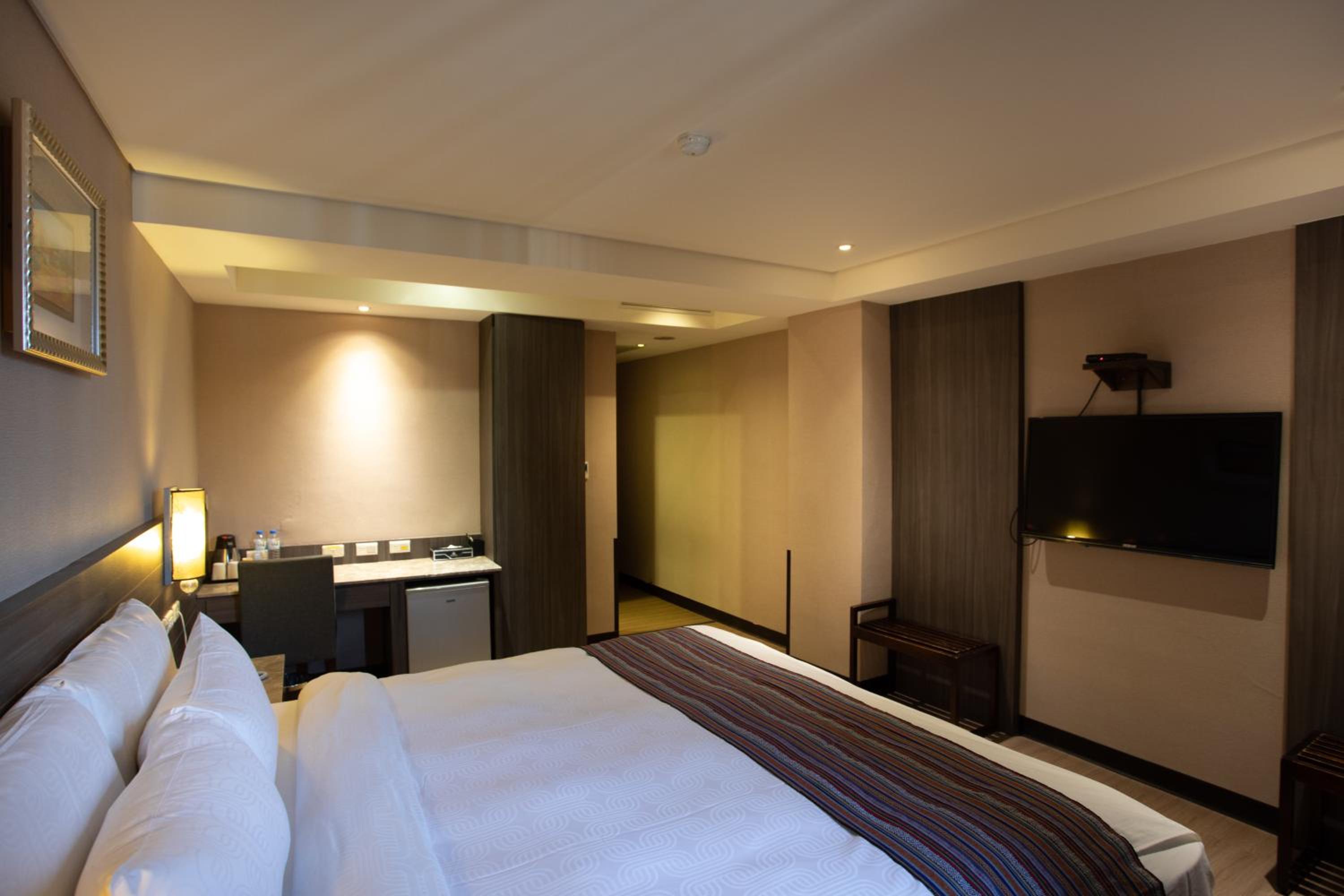 Double Room - Photo 3