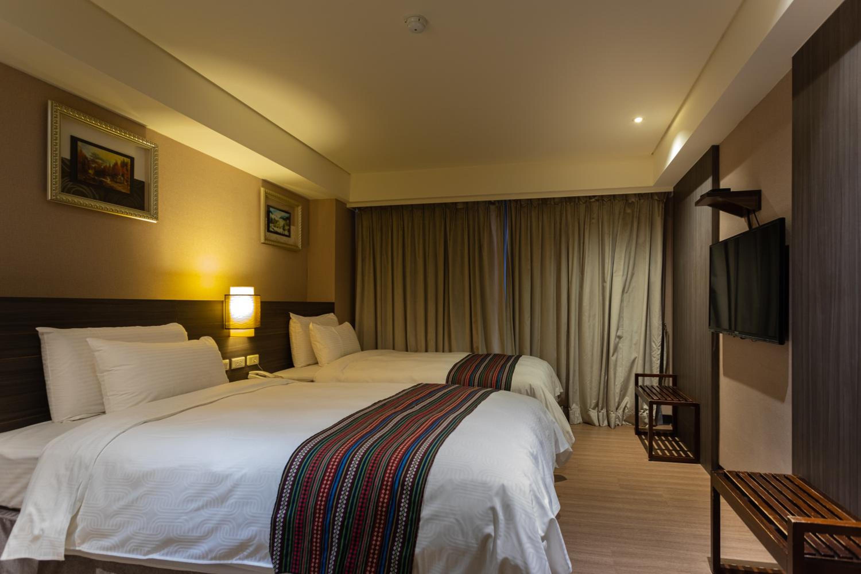 Twin Room - Photo 5