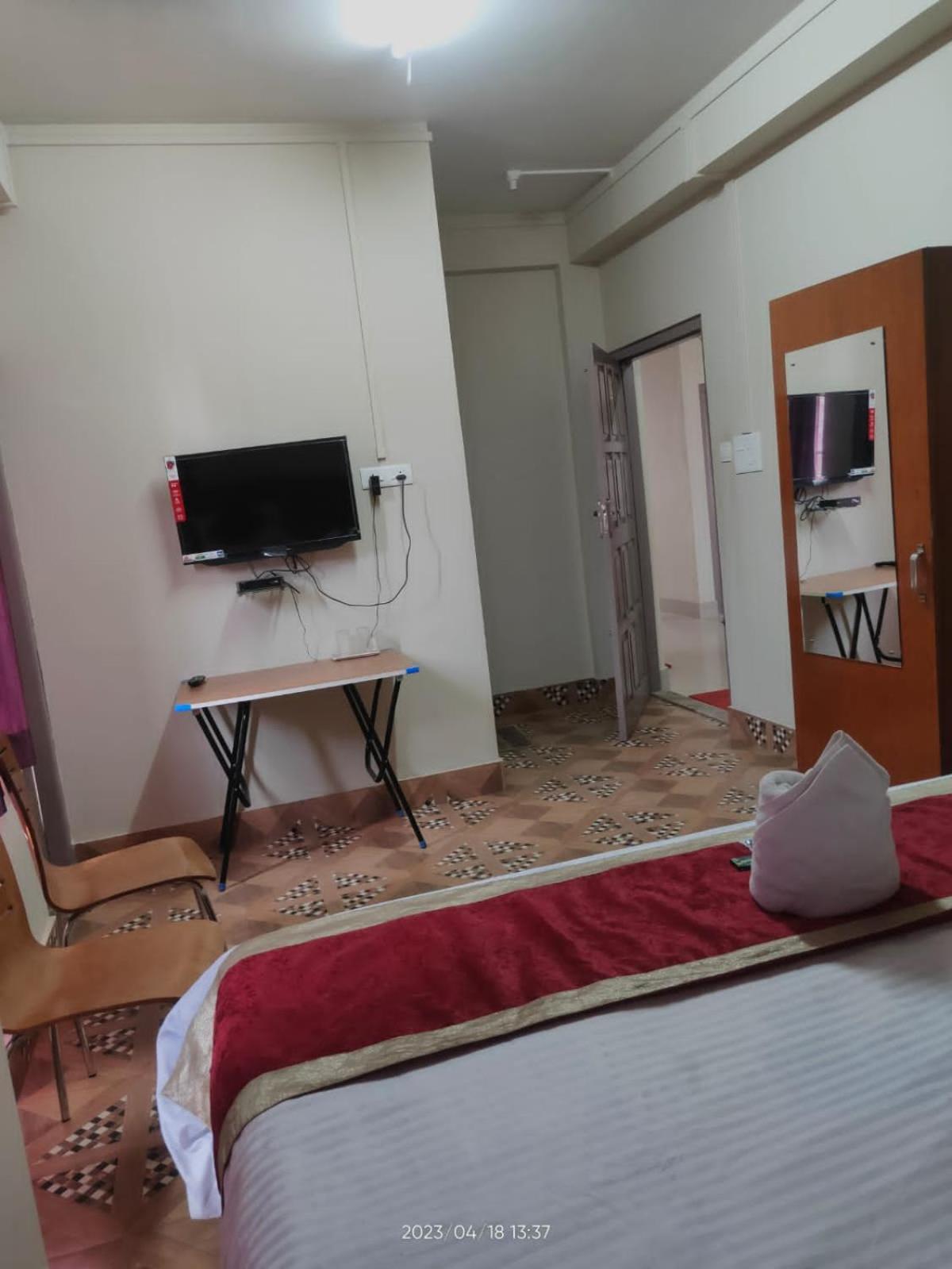 Deluxe Double Room photo 2