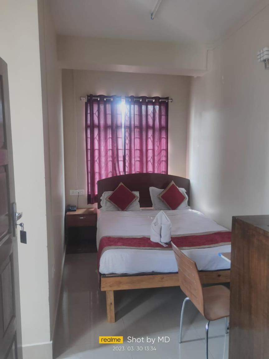Standard Double Room photo 2
