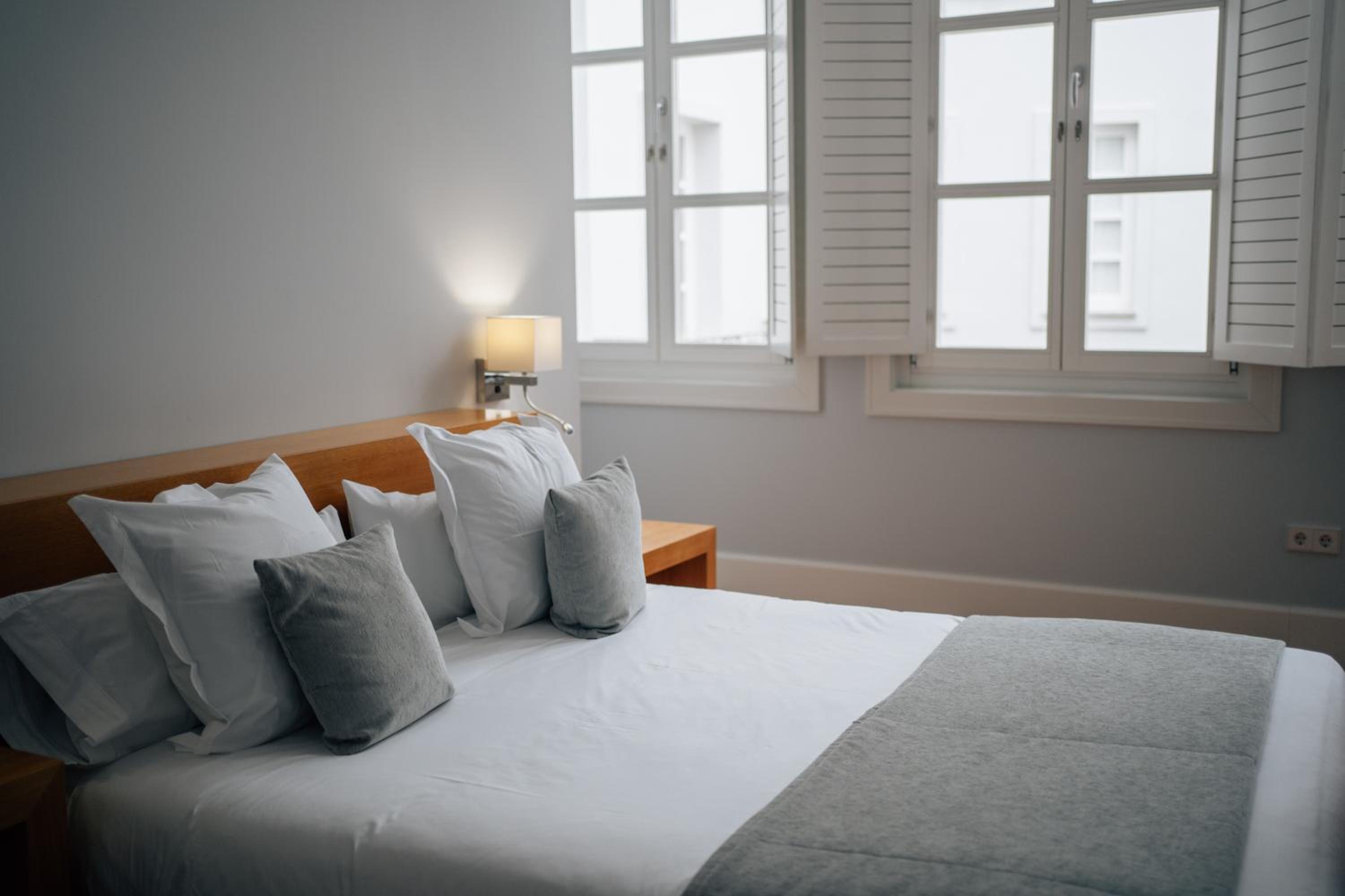 Deluxe Suite - Photo 23