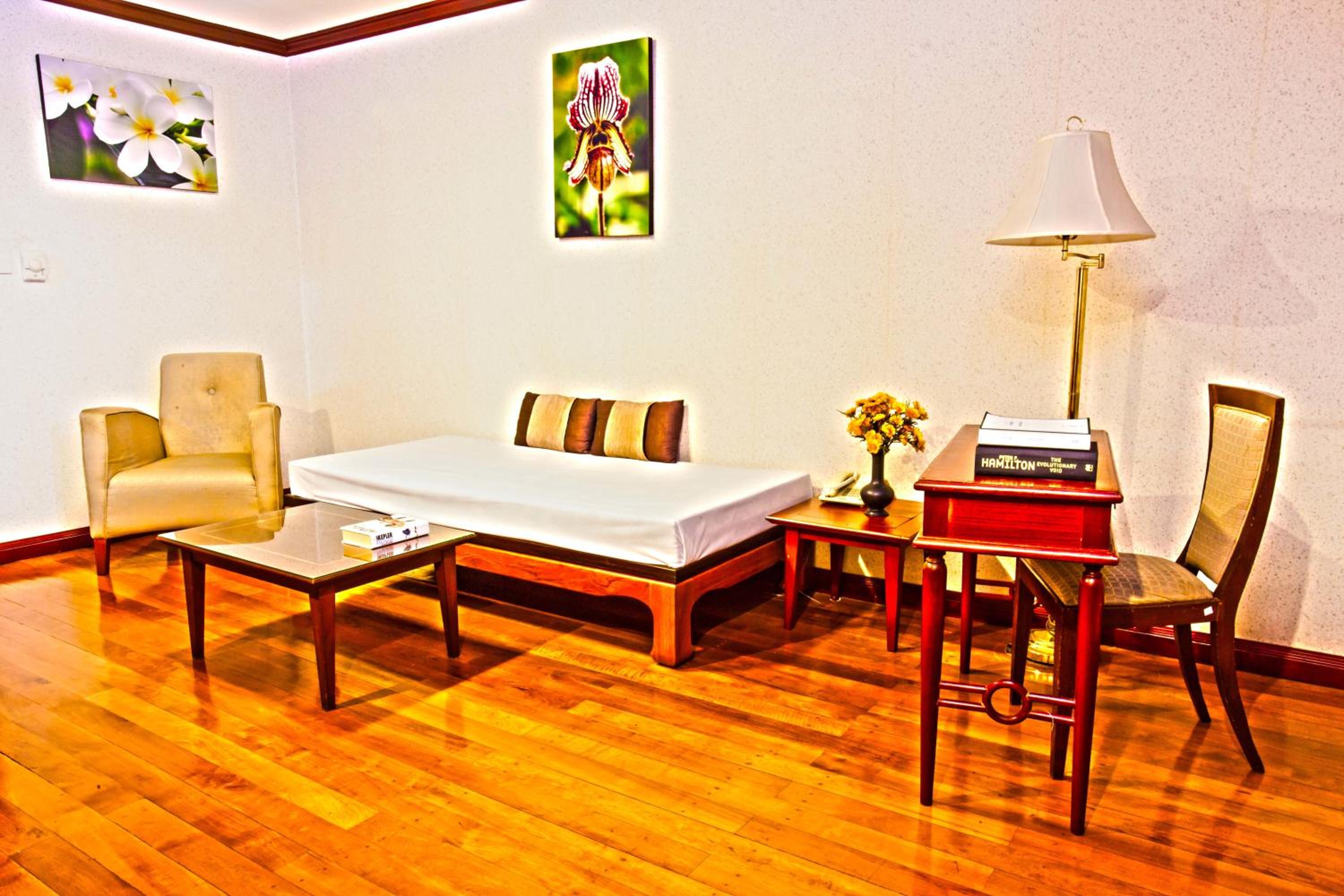 Two-Bedroom Suite photo 2