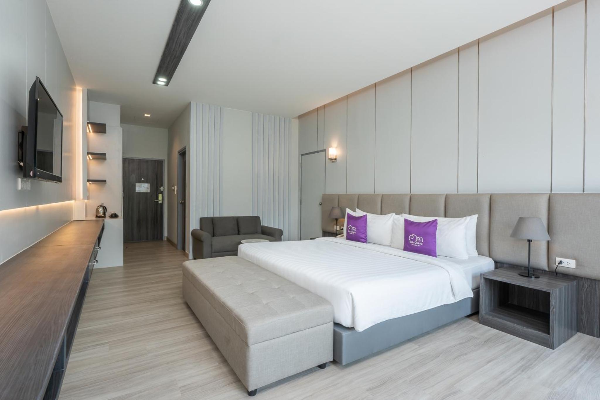 Premium Deluxe Room - Photo 5