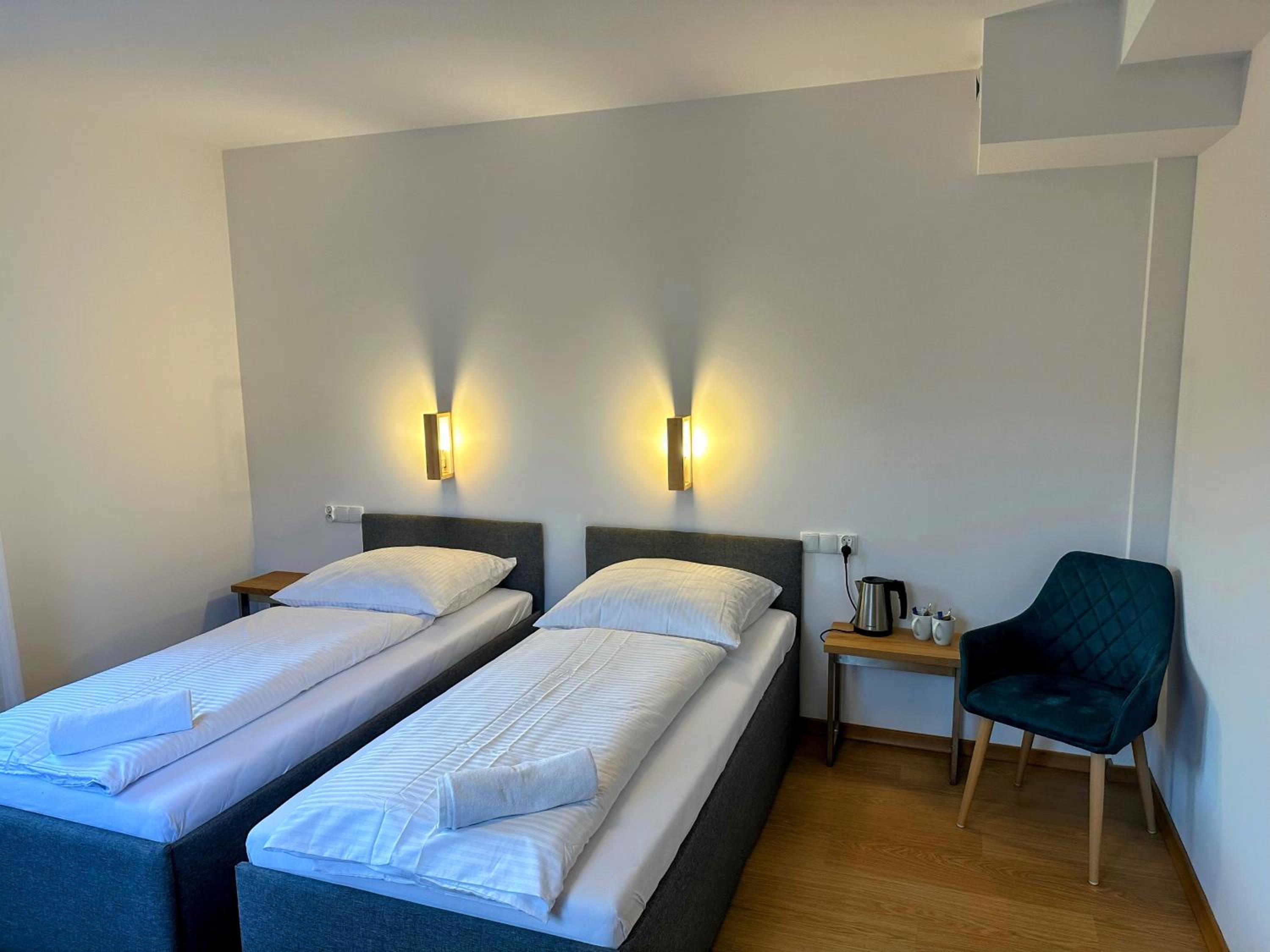 Standard Twin Room photo 3