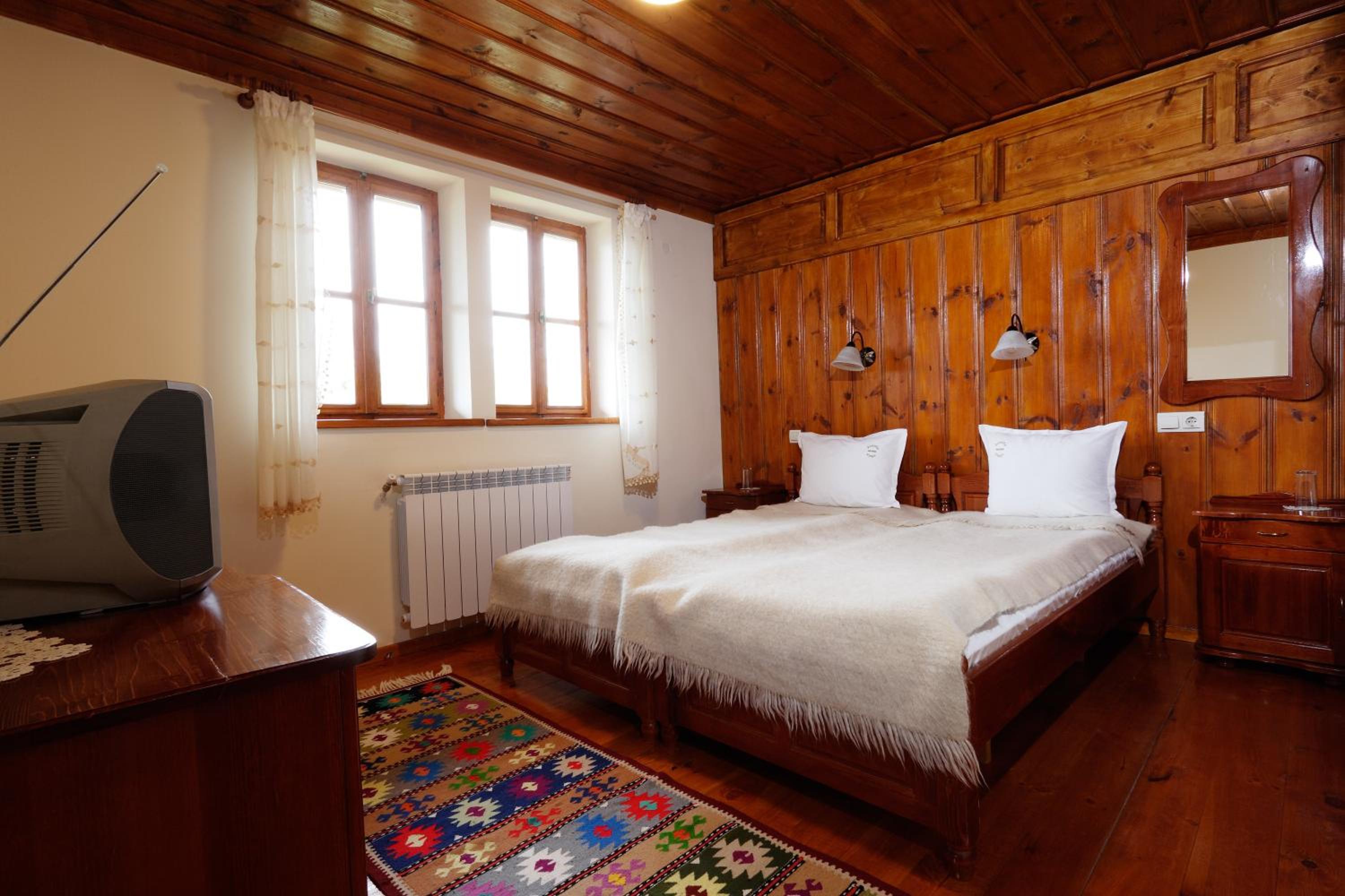 Double or Twin Room photo 3