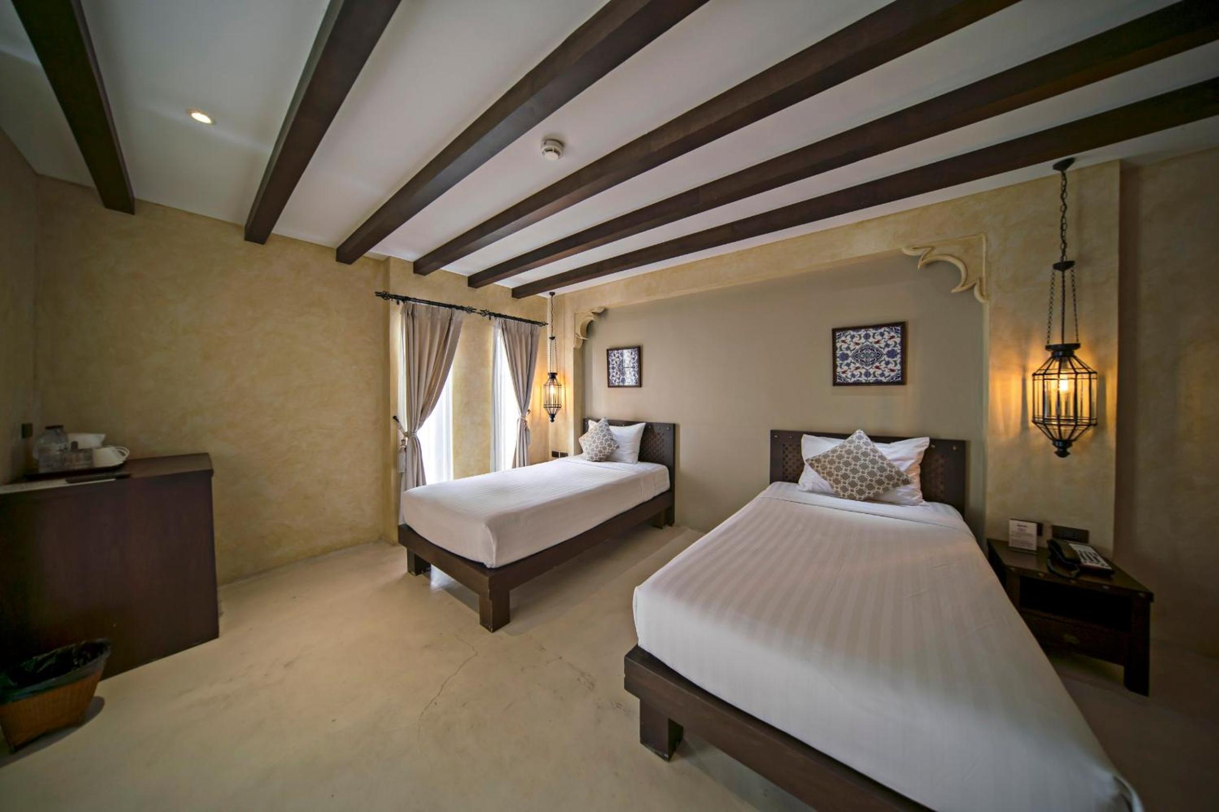 Deluxe Twin Room photo 2