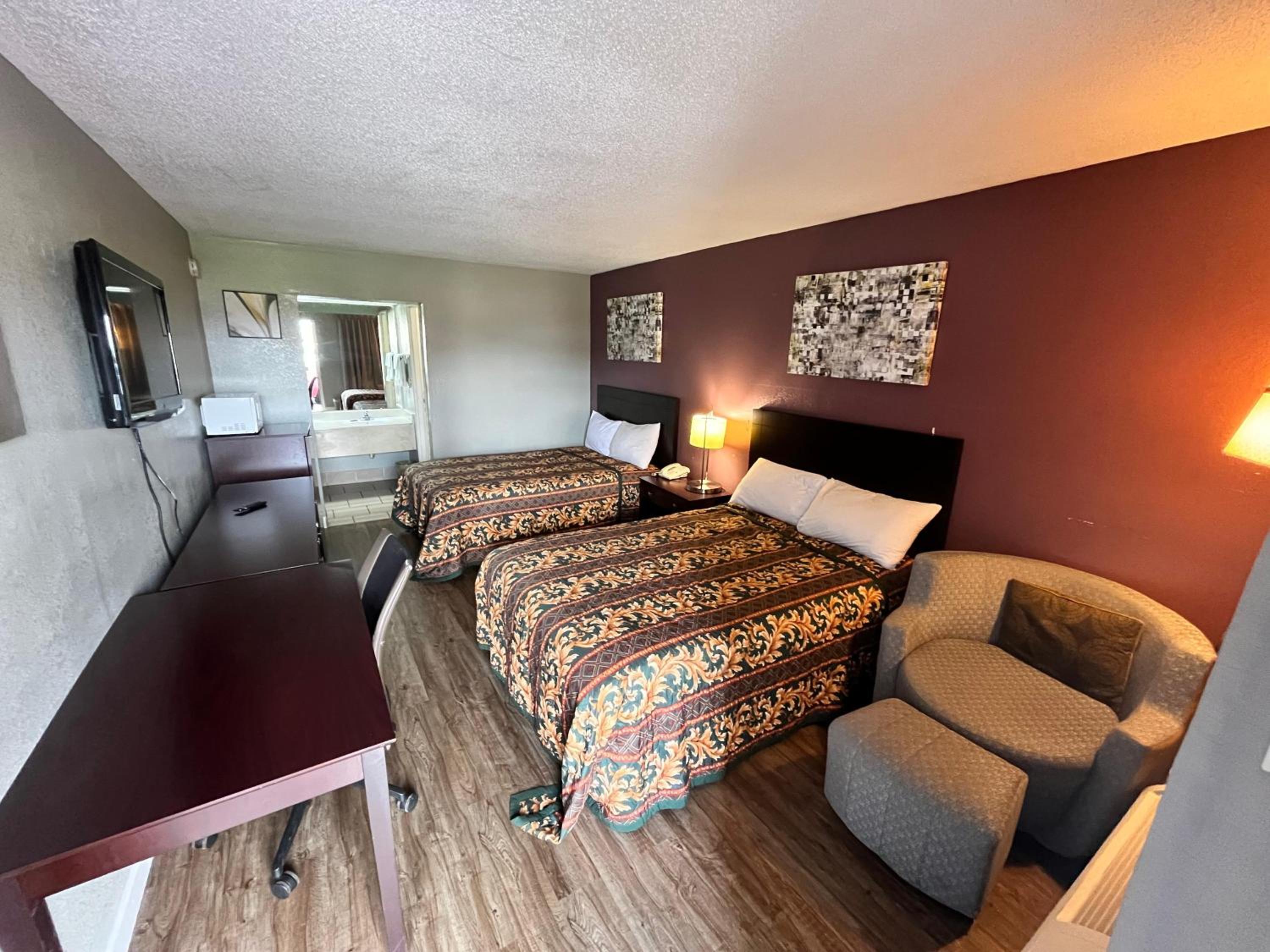 Double Room - Photo 2