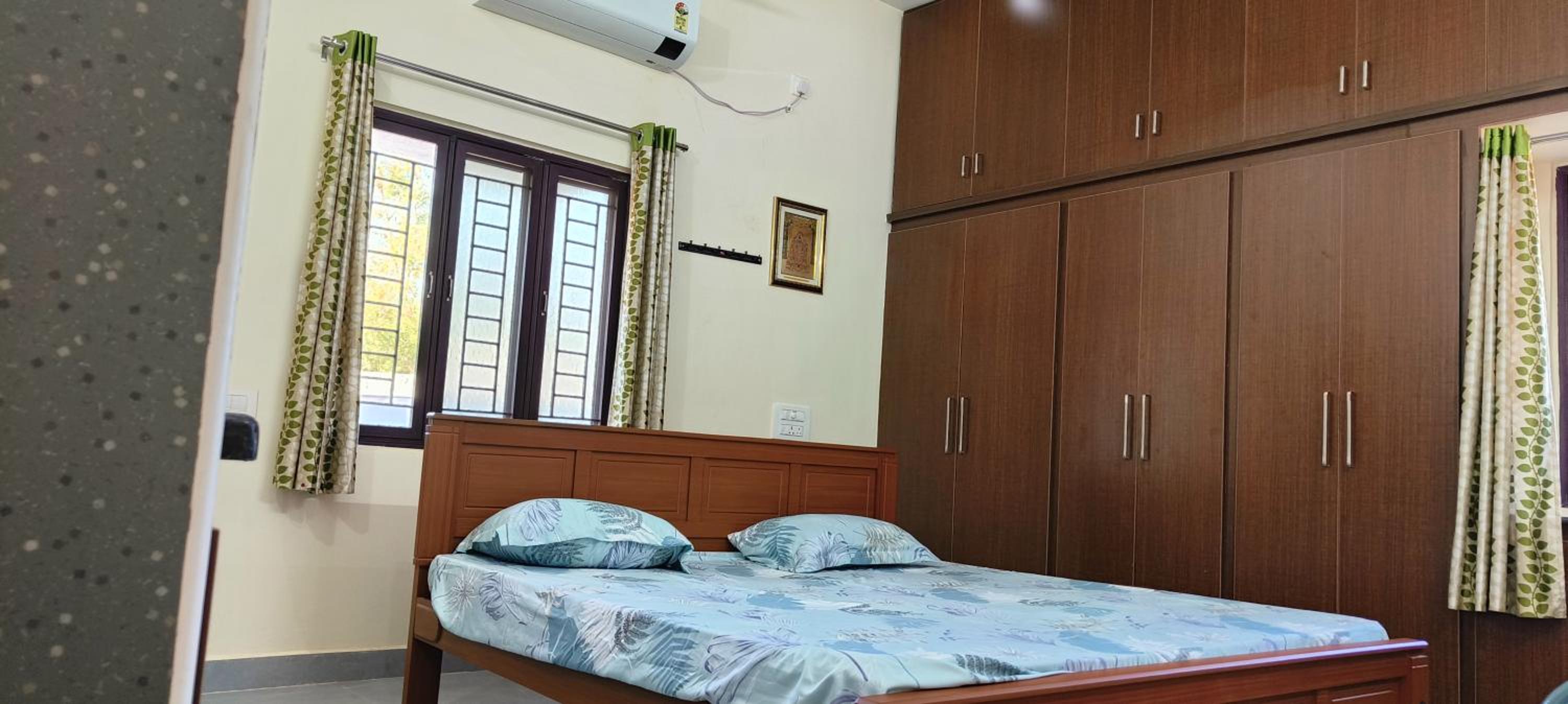 Two-Bedroom House photo 1