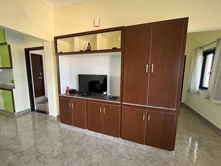 Two-Bedroom House photo 2