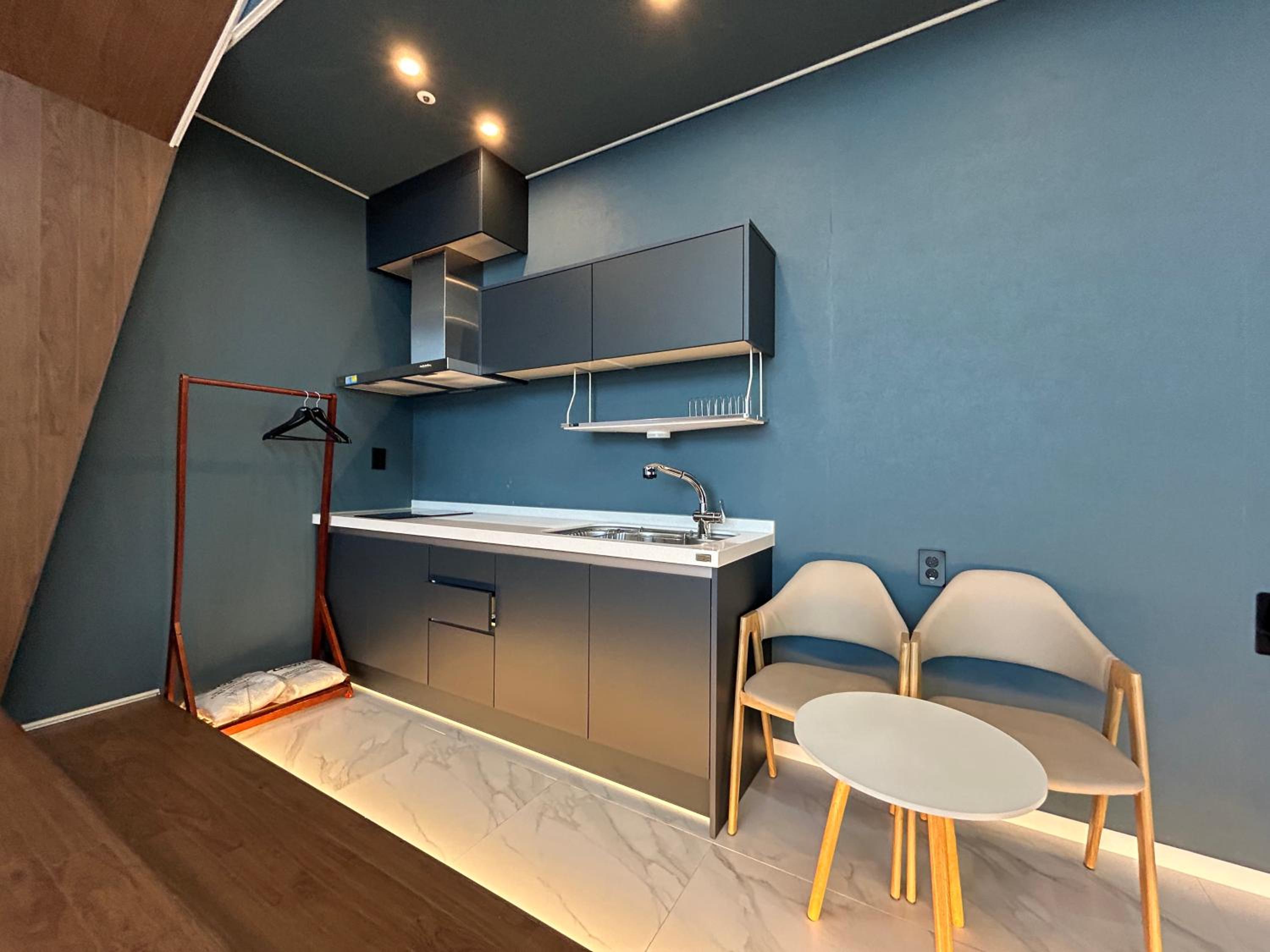 VIP Room - Photo 8