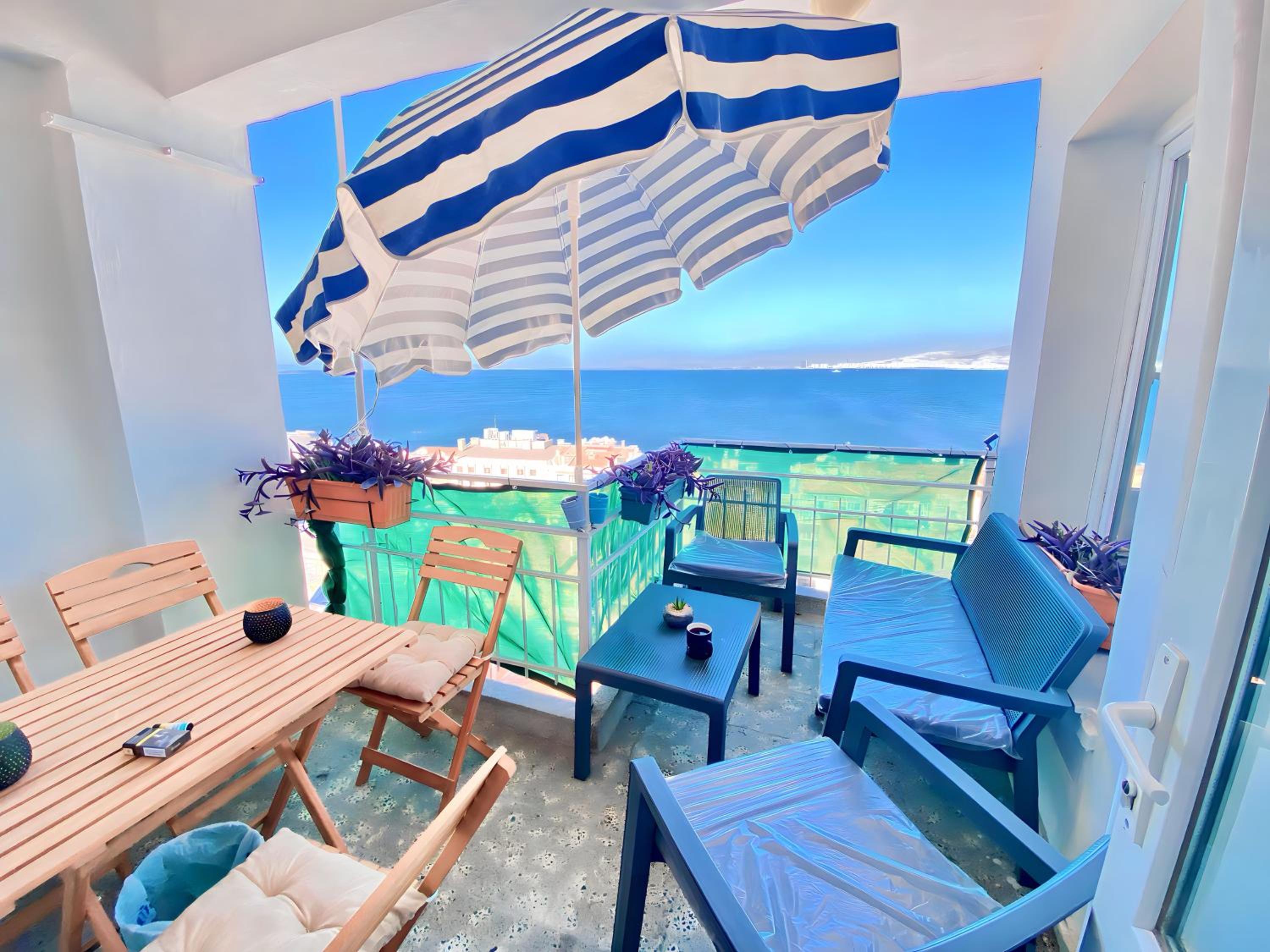 Two-Bedroom Apartment With Terrace And Sea View photo 2